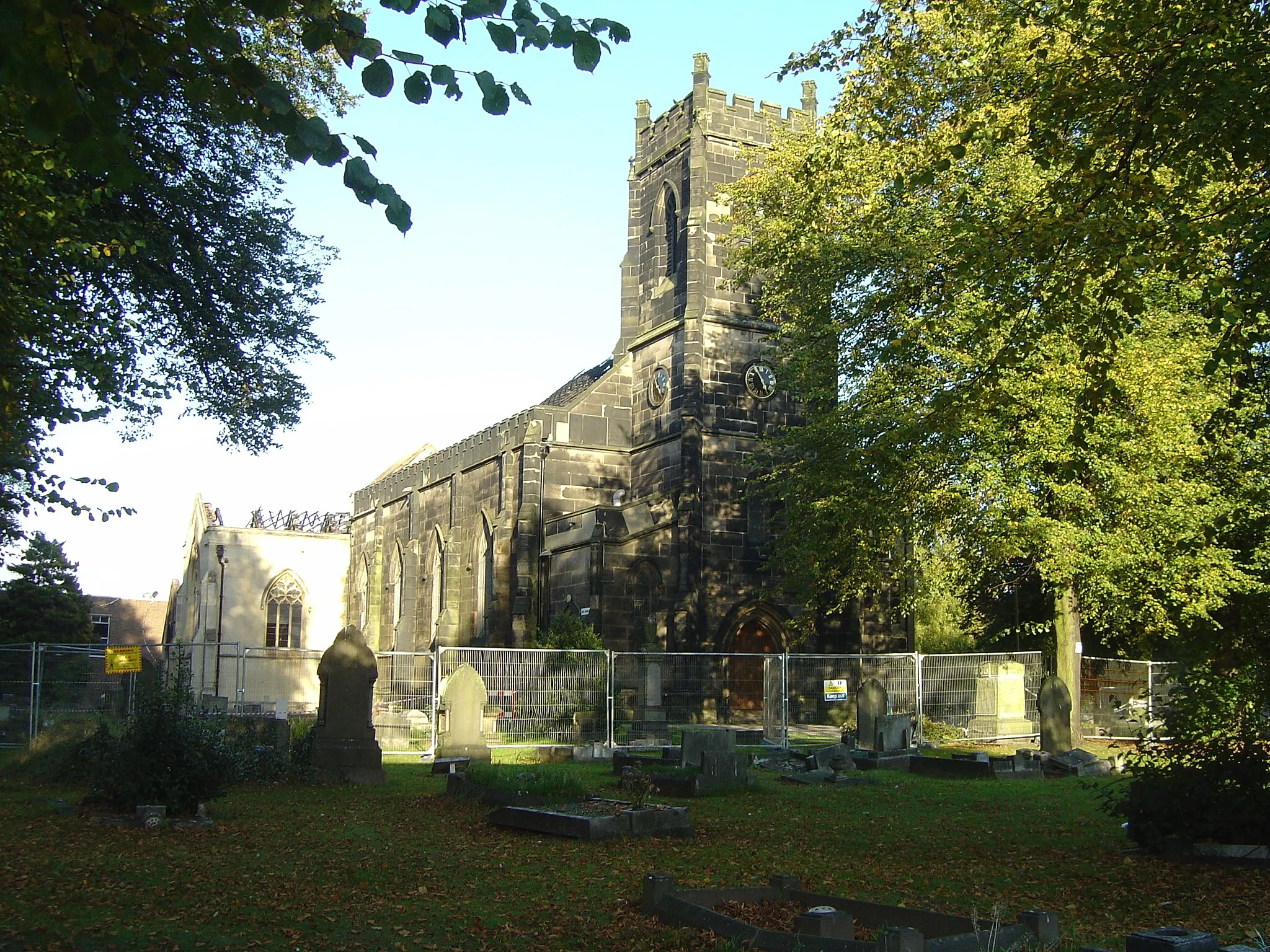 Photo showing: St. Barnabas' Church, Erdington following the fire of 4 October 2007