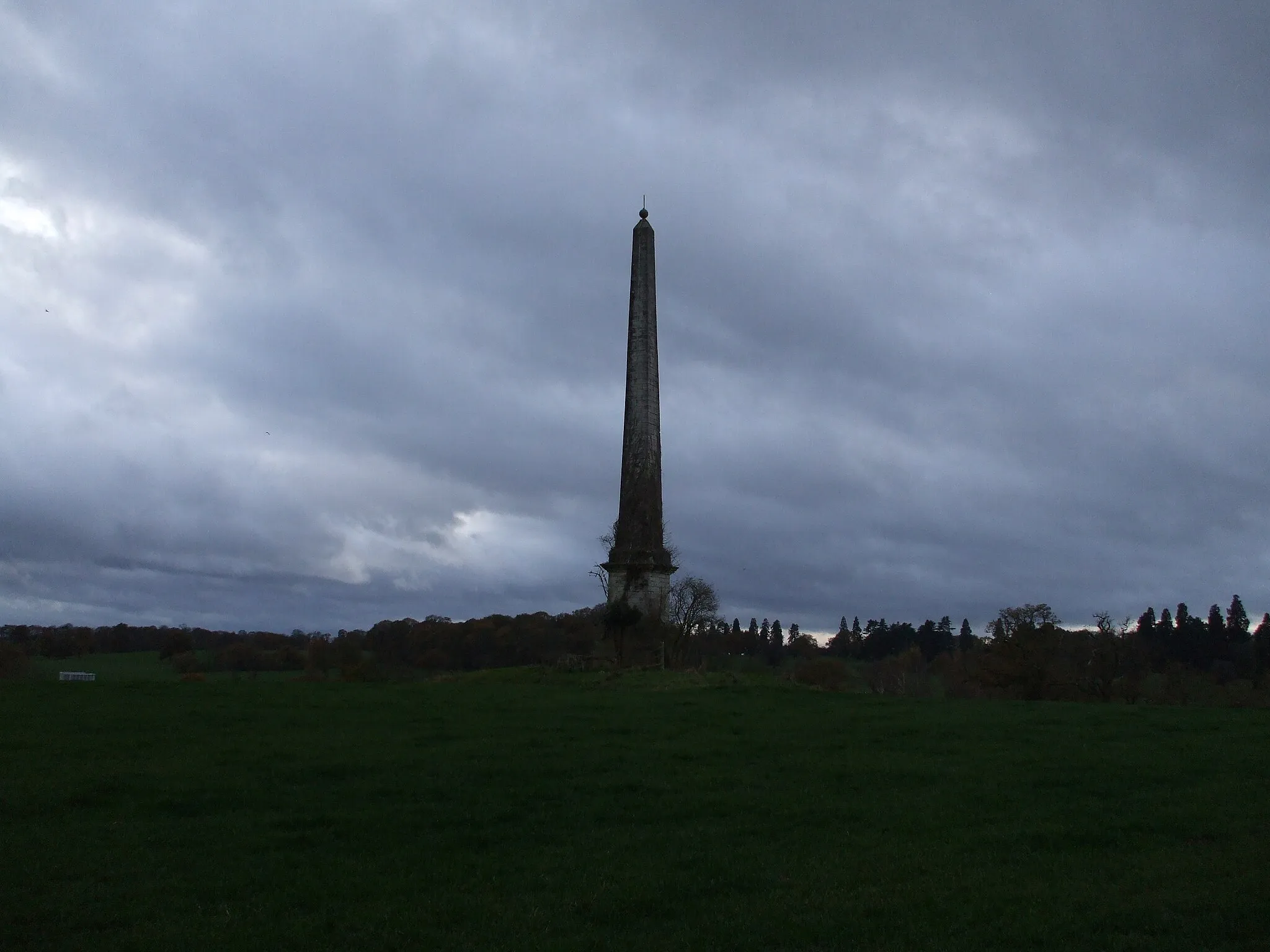 Photo showing: Lord Archers obelisqe Umberslade