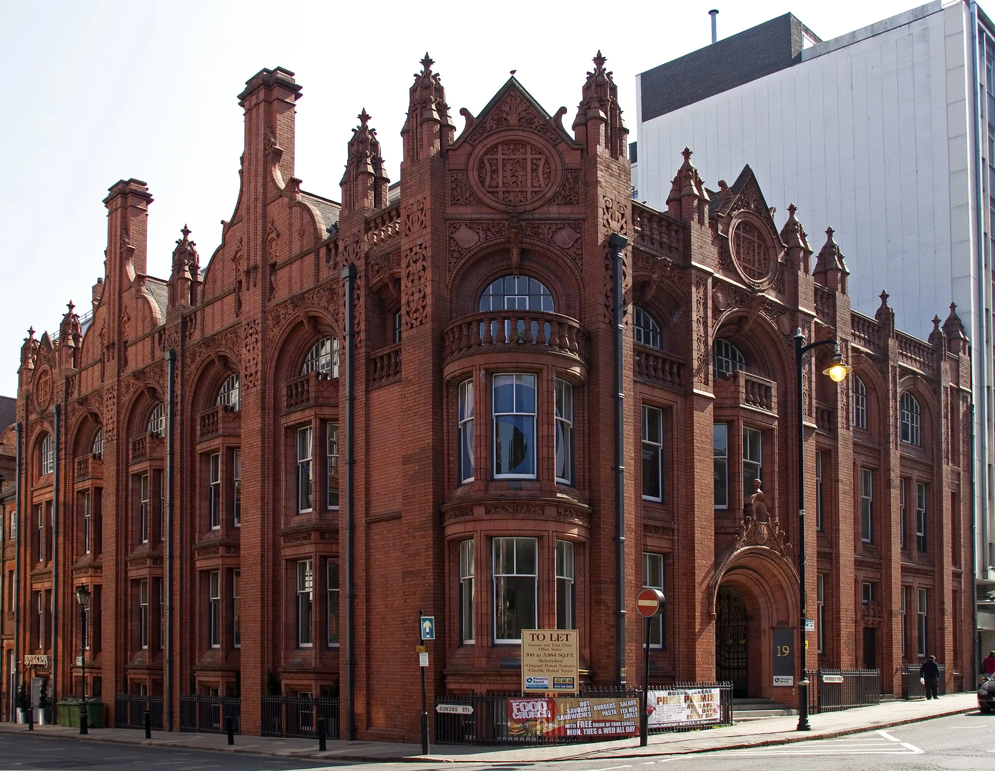 Photo showing: 17 & 19 Newhall Street is a red brick and terracotta Grade I listed building on the corner of Newhall Street and Edmund Street in the city centre of Birmingham. It was built as the new Central Telephone Exchange and offices for the National Telephone Company and was popularly known as the Bell Edison Telephone Building. It is now offices