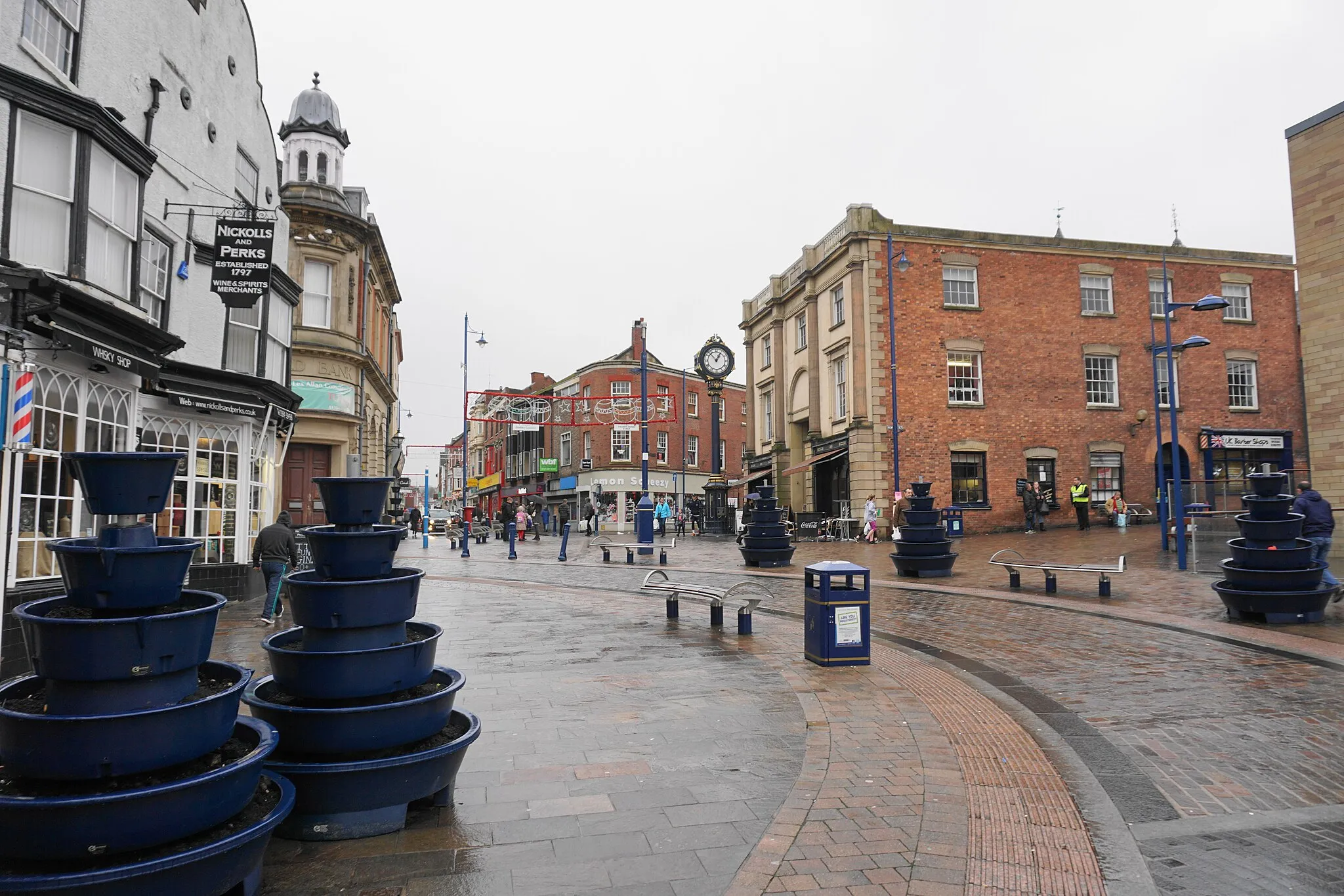 Photo showing: Stourbridge town centre