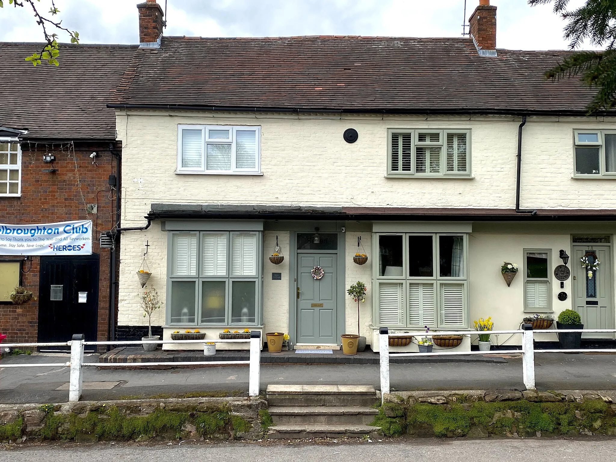 Photo showing: Number 7 and 7A, High Street, Belbroughton, Worcestershire