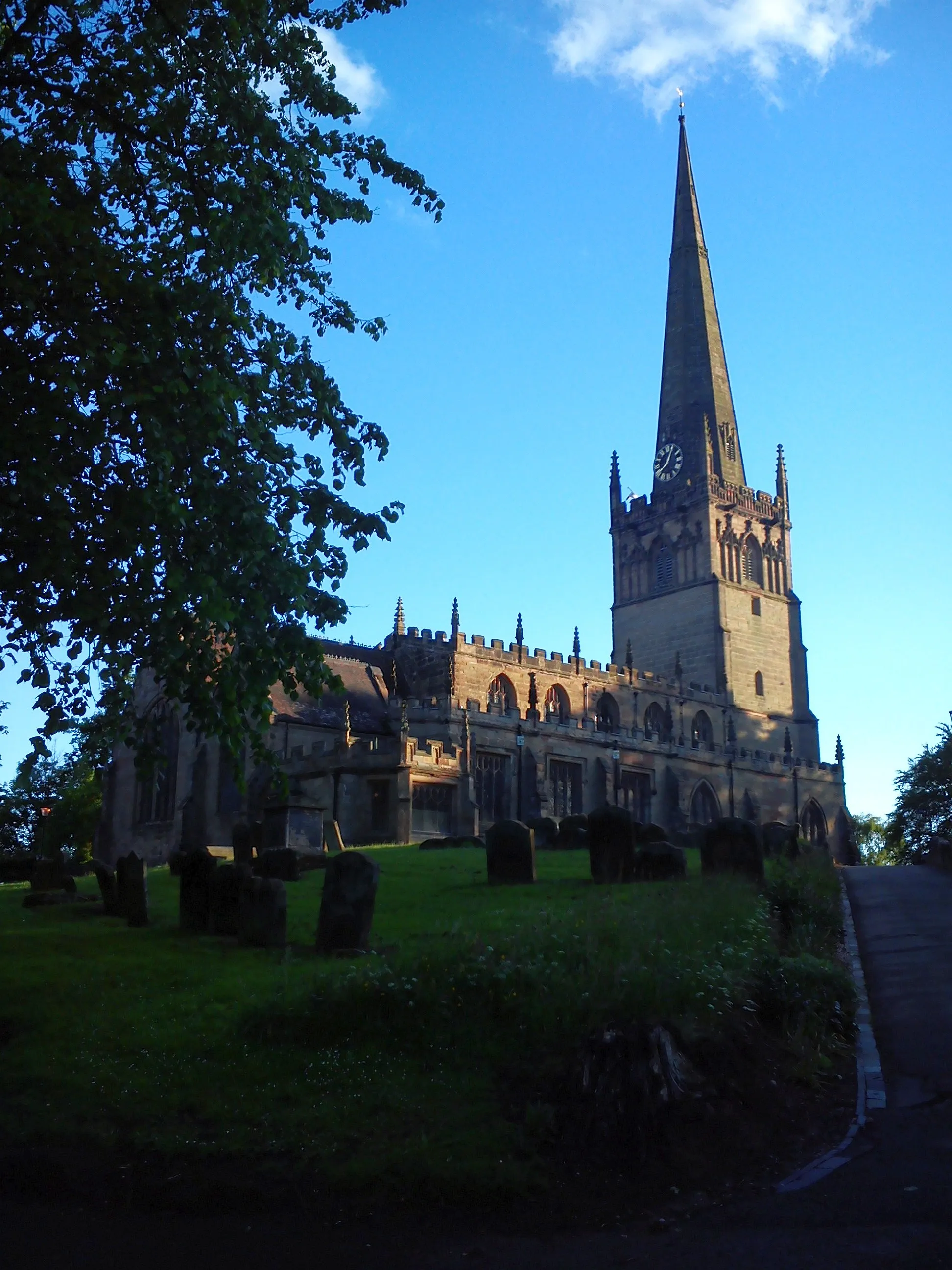 Photo showing: St John the Baptist Church, Bromsgrove, in May 2015