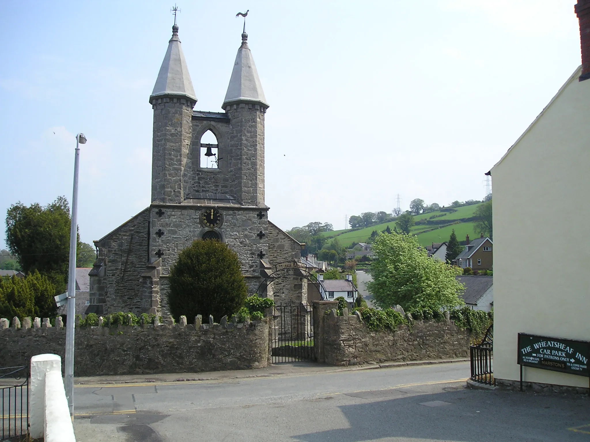 Photo showing: St Michael's parish church, Betws yn Rhos, Denbighshire