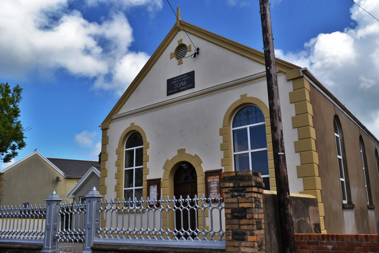 Photo showing: Zoar Chapel In Crofty. In the aptly named Chapel Road.