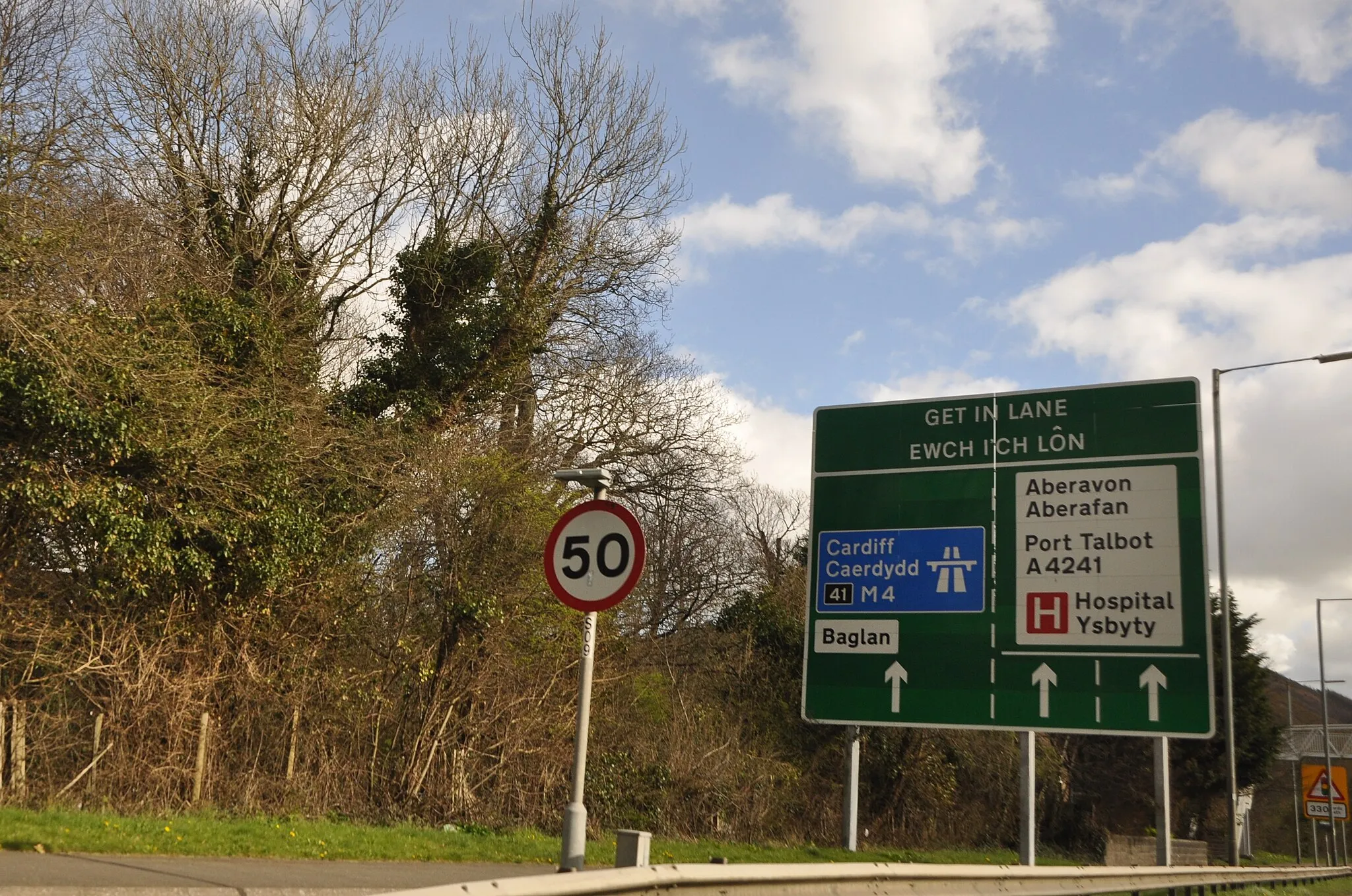 Photo showing: Baglan : A48 Road Sign