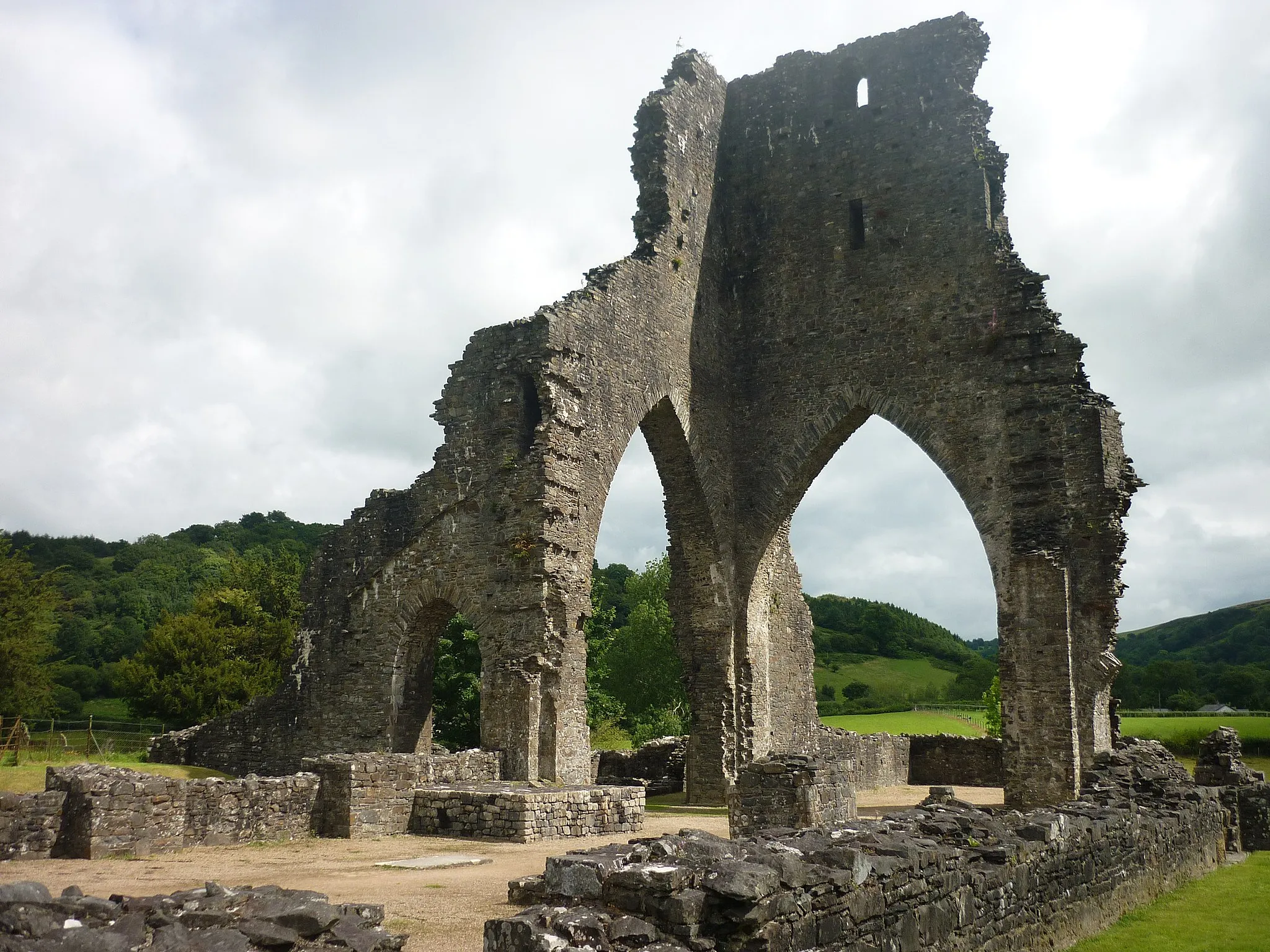 Photo showing: Talley Abbey near Llandeilo in Carmarthenshire, Wales.