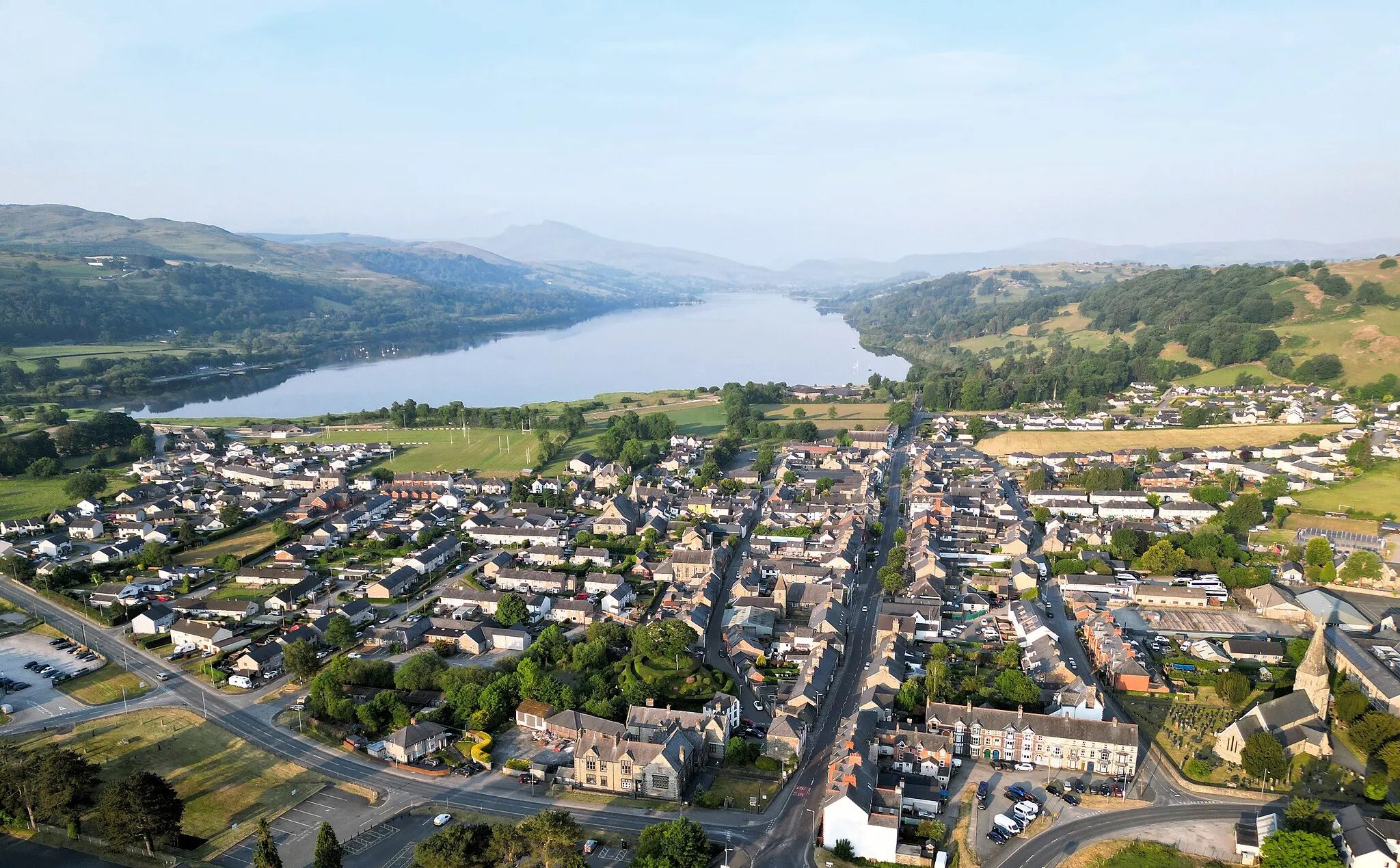 Photo showing: Aerial view of Bala, Gwynedd, Wales; June 2023.