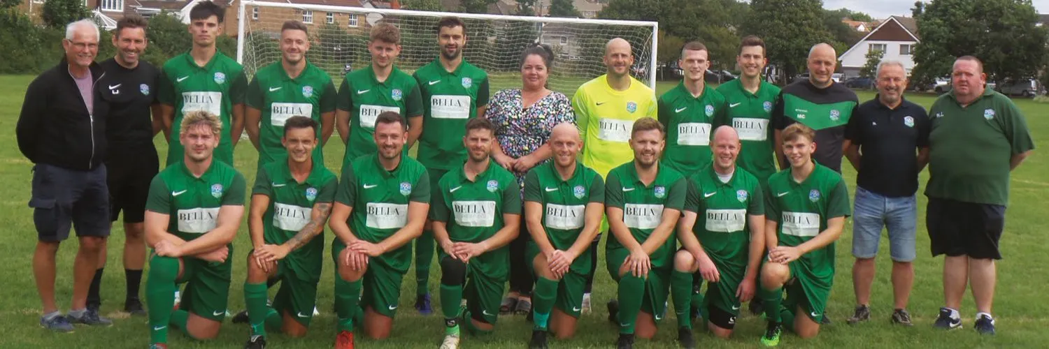 Photo showing: Pontlliw FC team photo 2022