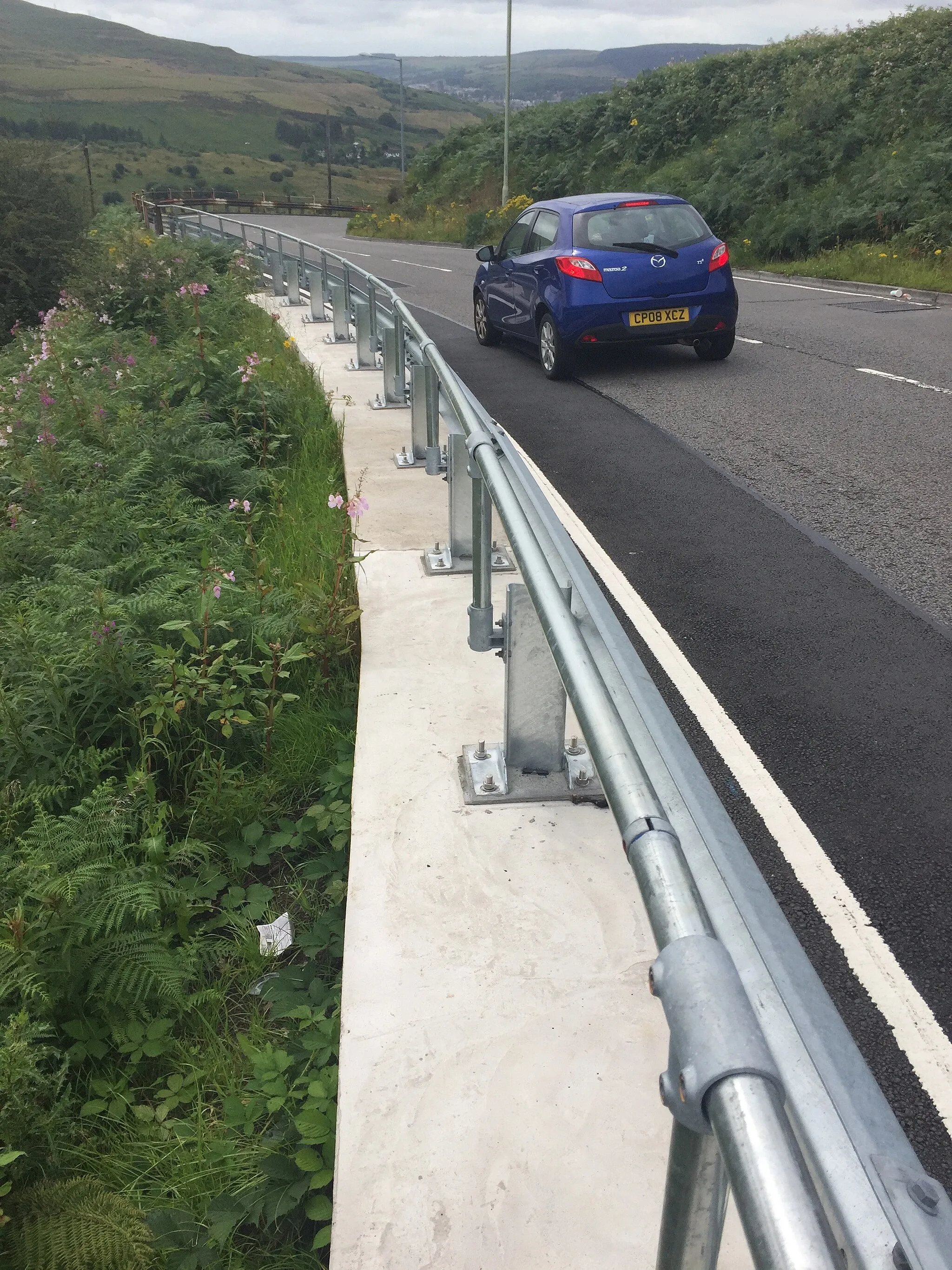 Photo showing: Road Barrier on A4063