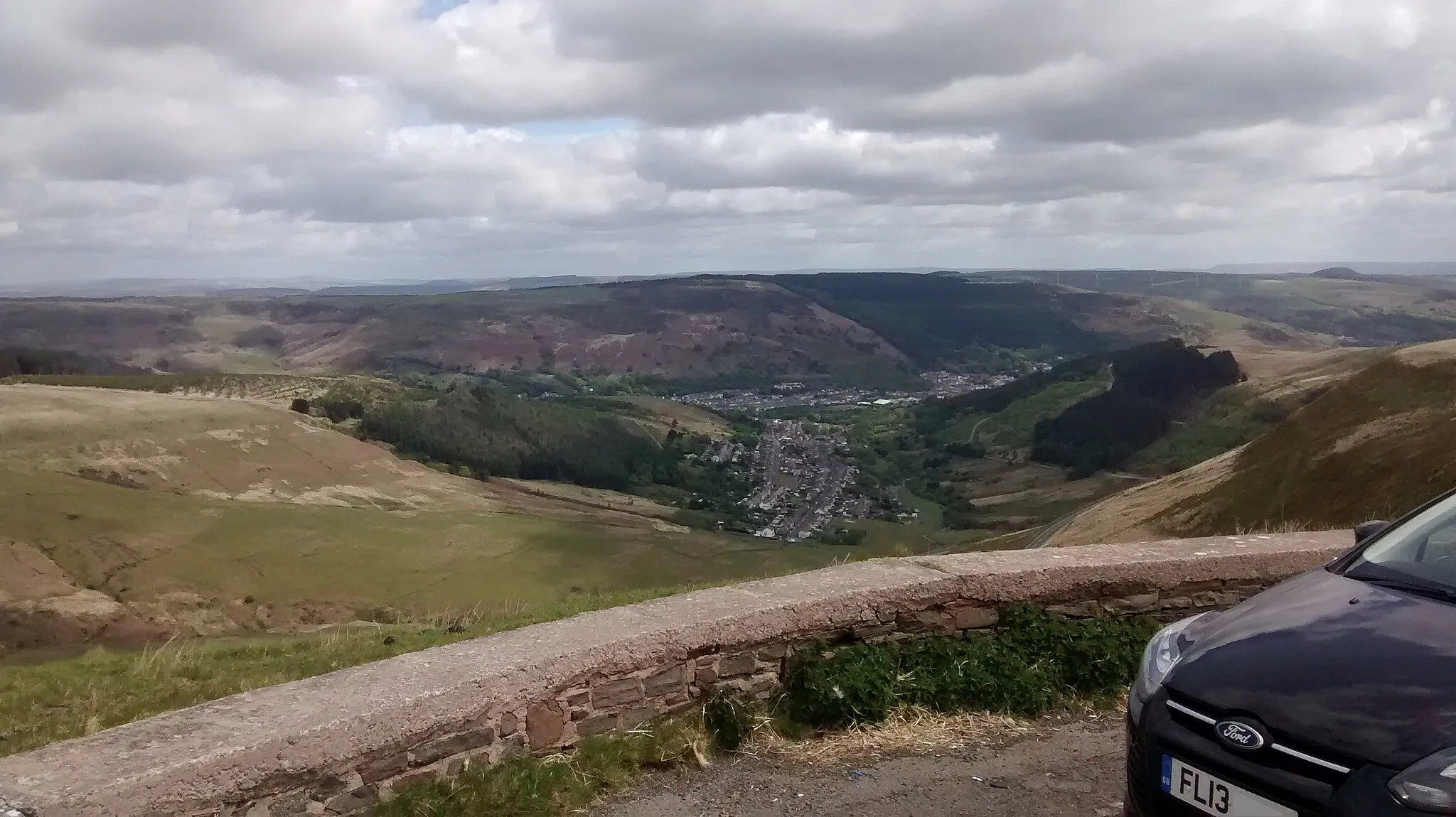 Photo showing: View of Cwmparc and Treorchy from the A4107 road, Rhondda Cynon Taf