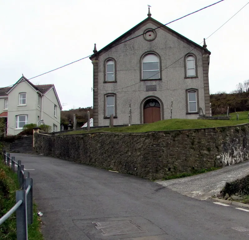 Photo showing: Libanus Chapel, Elgin Road, Pwll, Carmarthenshire. Built in the 1870s. Libanus is Welsh for Lebanon.