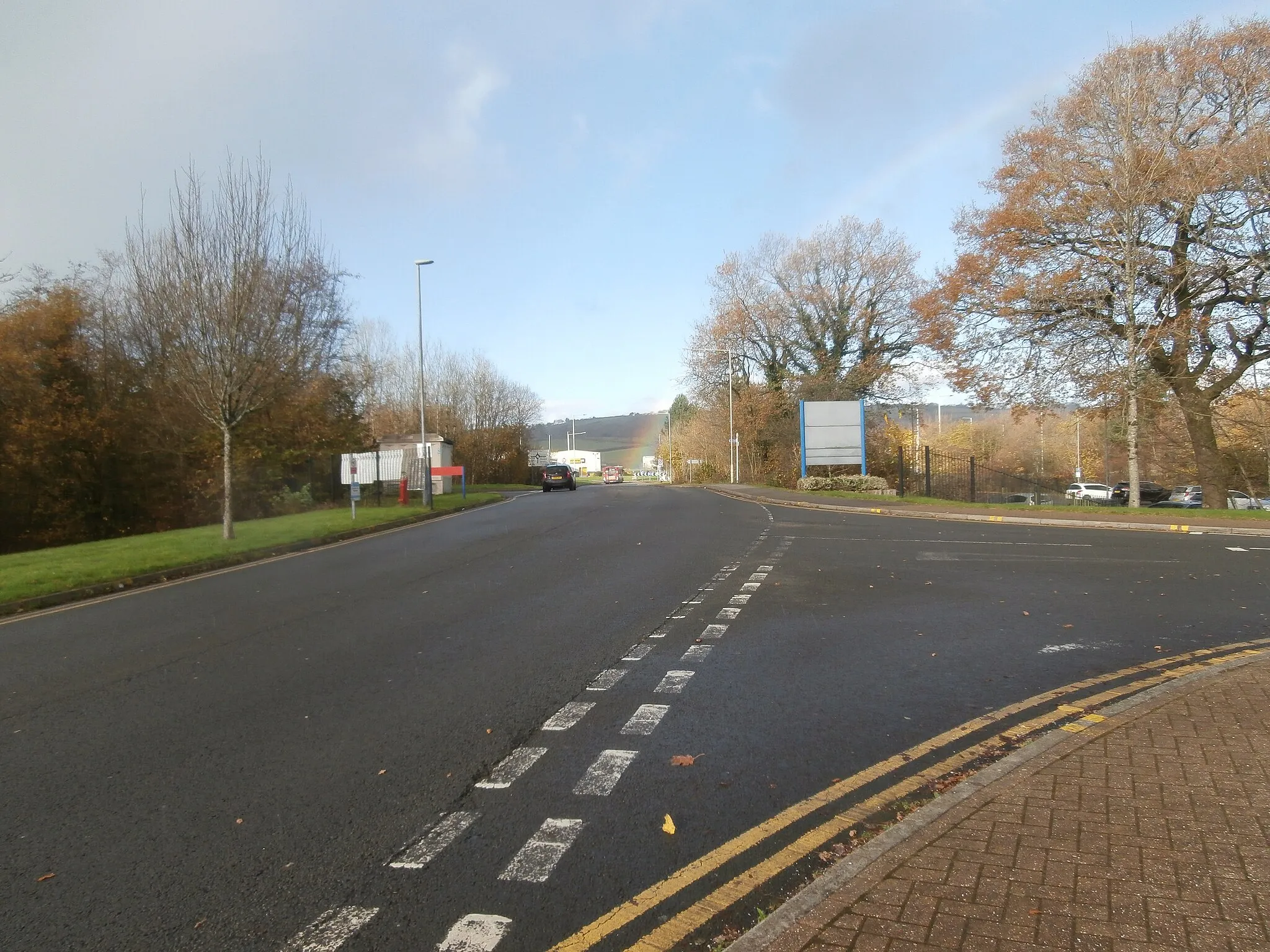 Photo showing: Looking towards the Ynysmaerdy roundabout from the Royal Glamorgan Hospital