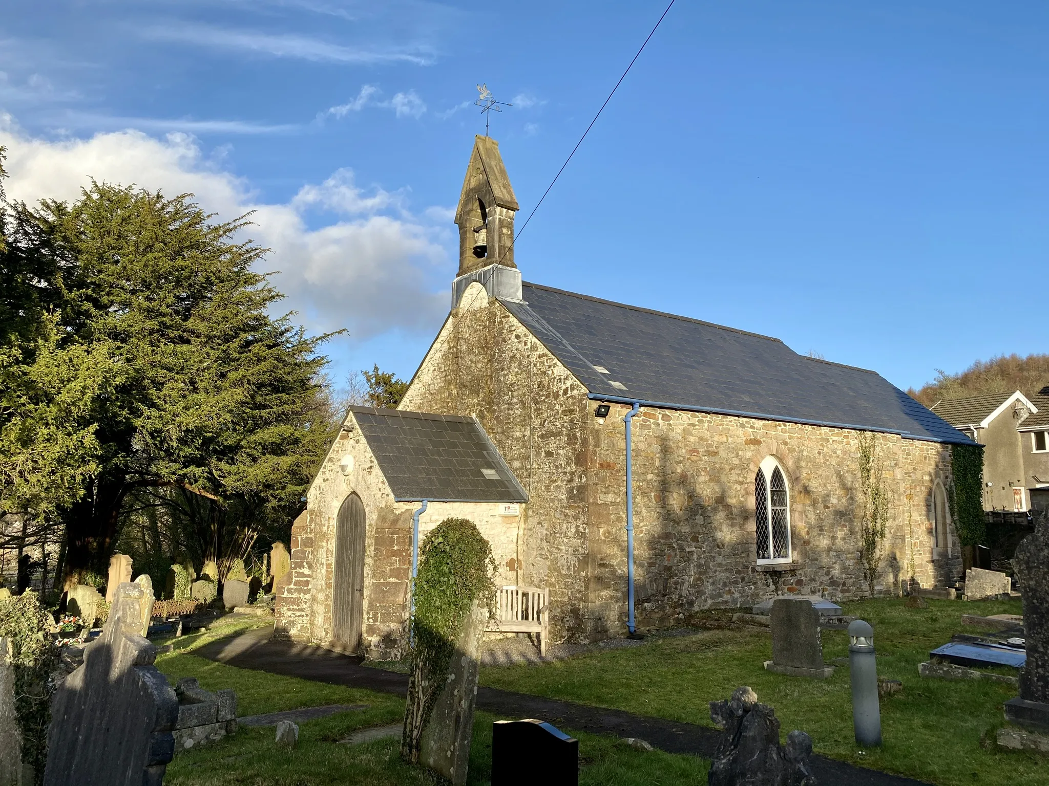 Photo showing: St Mary’s Church Blaengwrach