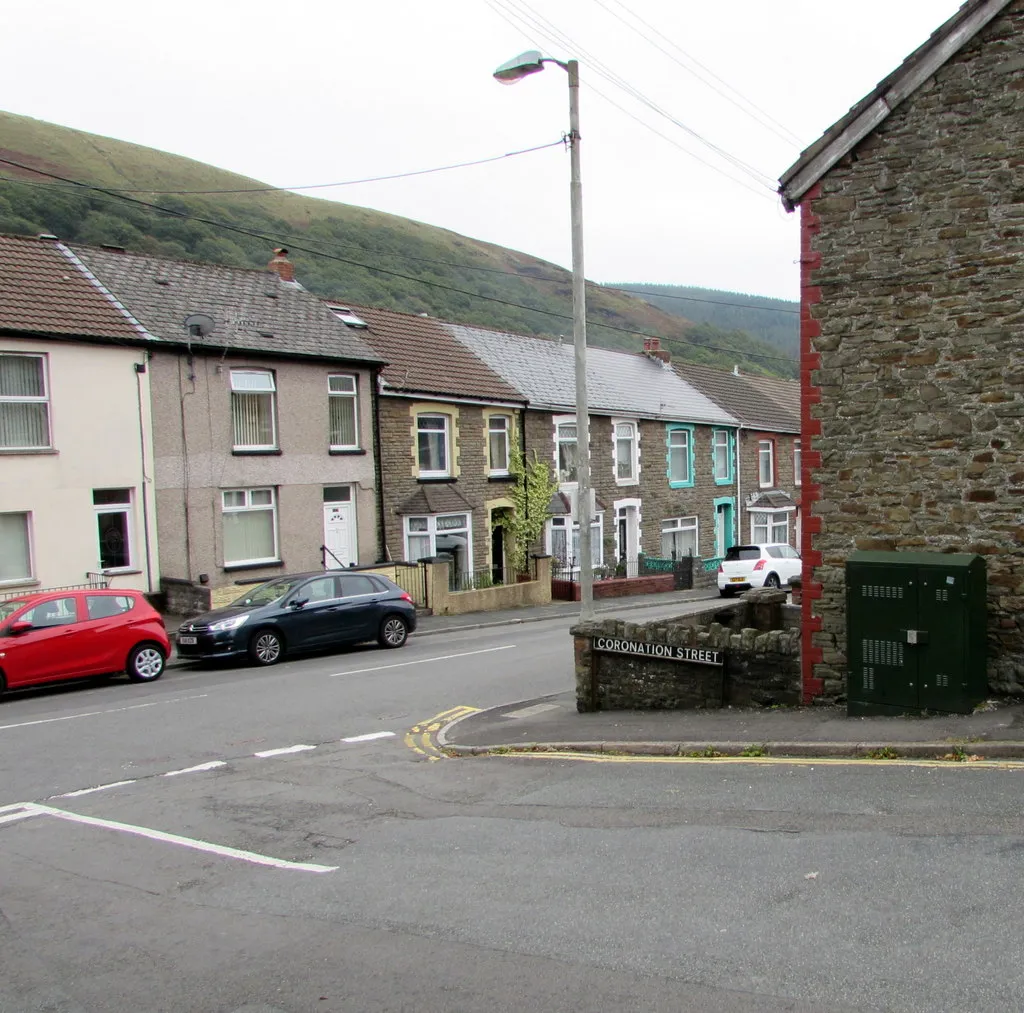 Photo showing: Telecoms cabinet, Coronation Street, Wyndham