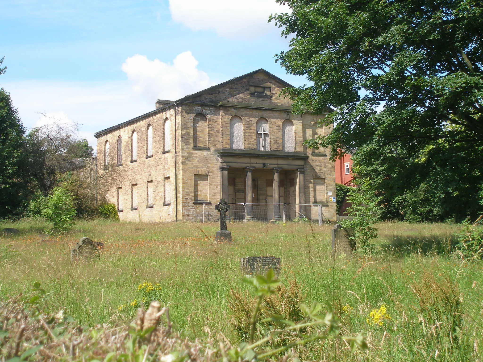 Photo showing: Photograph of Hopton United Reformed Church, Mirfield, Kirklees, West Yorkshire, England
