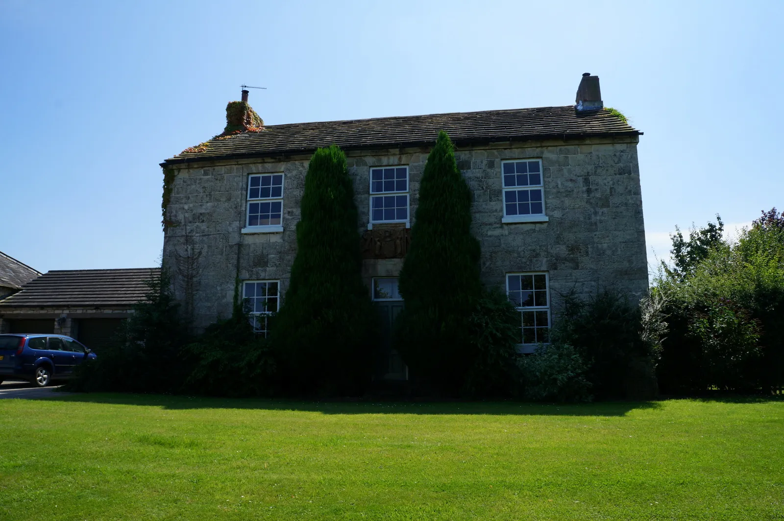 Photo showing: Manor Farm, Saxton