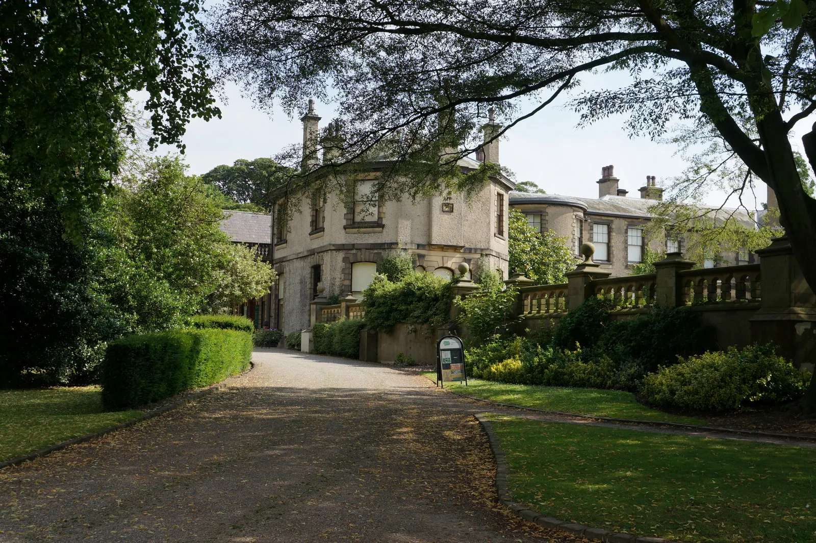 Photo showing: Lotherton Hall.