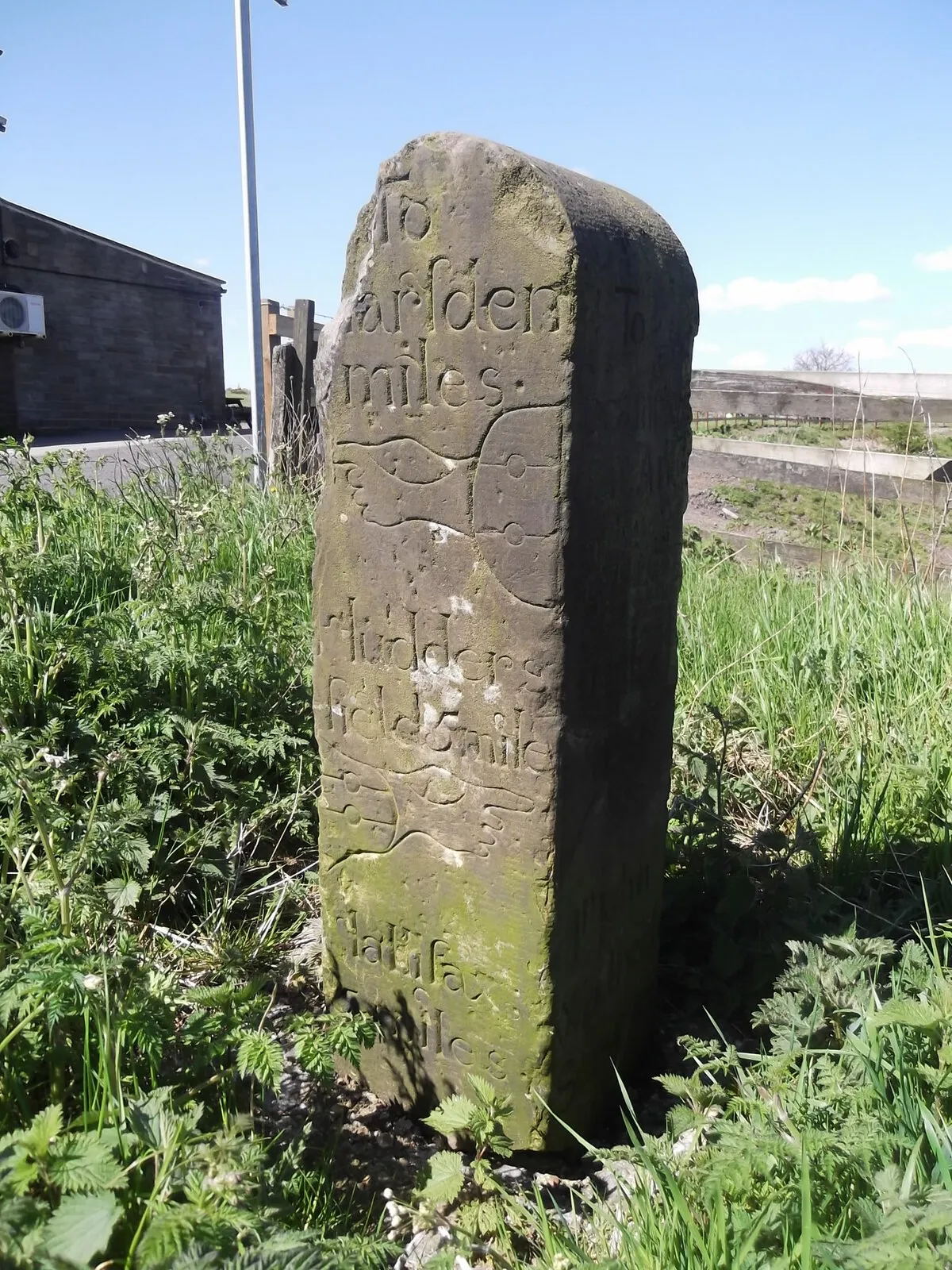 Photo showing: Old milestone on A640, New Hey Road