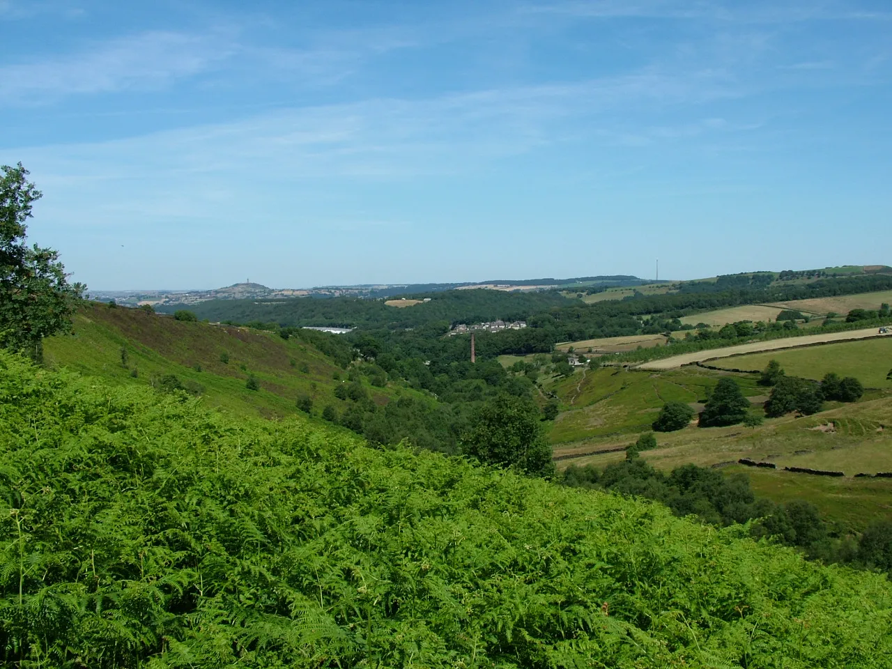 Photo showing: Meltham taken from Royd Edge