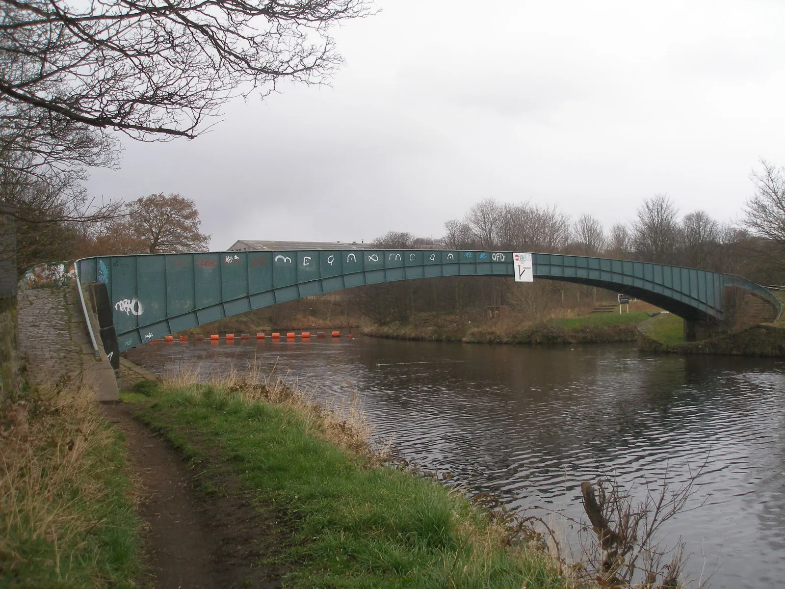 Photo showing: Battyeford Hauling Bridge
