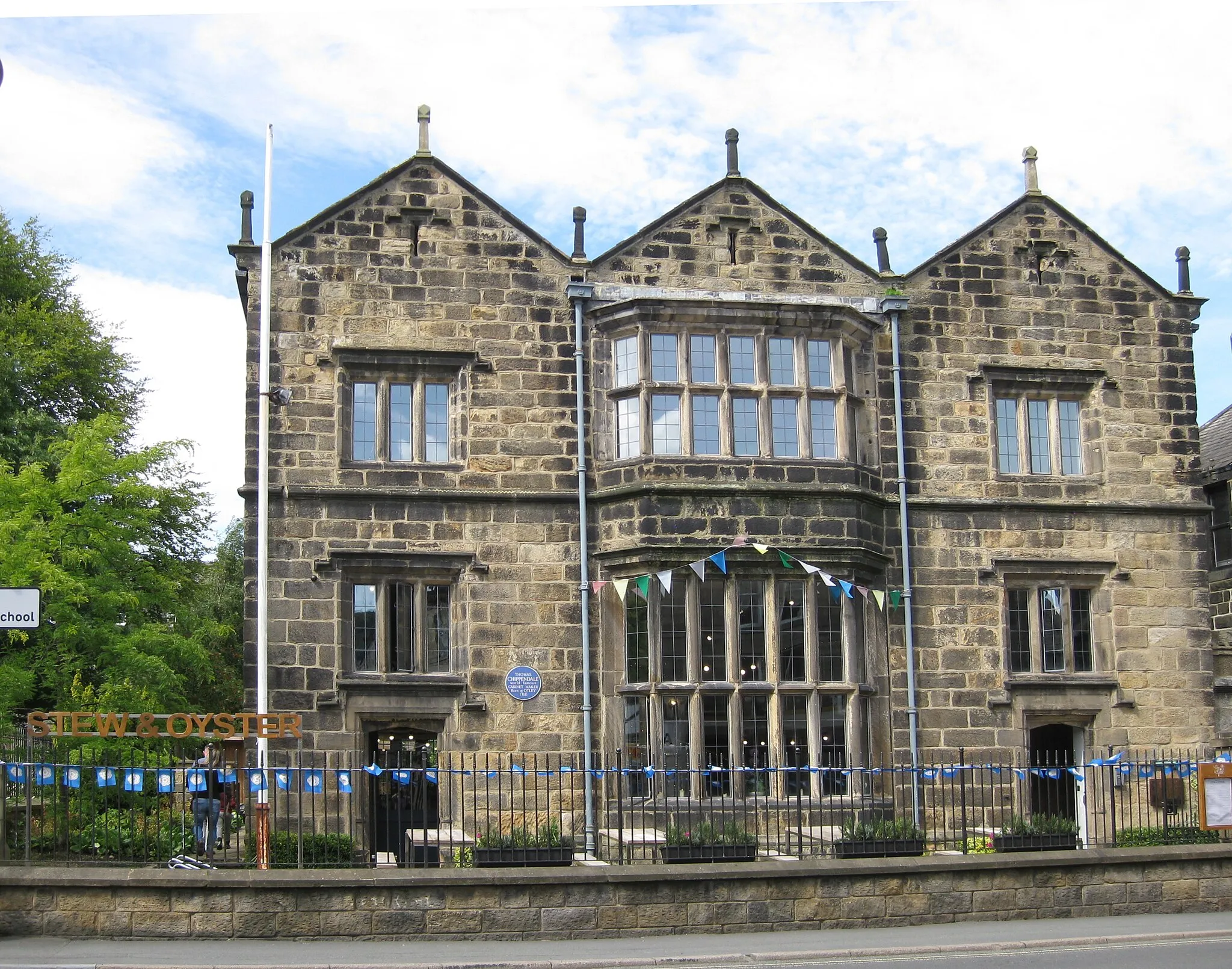 Photo showing: Stew & Oyster, The Old Grammar School, Manor Square, Otley LS21 3AY