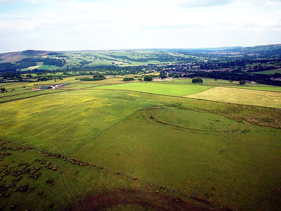 Photo showing: Kite aerial photo of Round Dykes Camp on Addingham Low Moor.