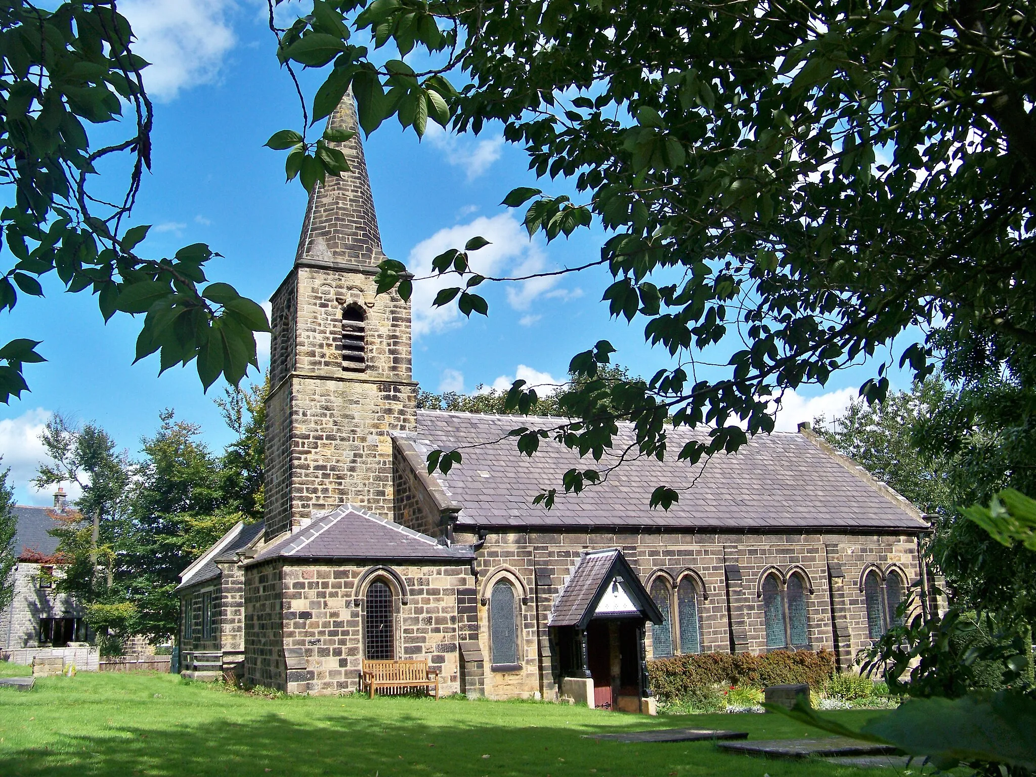 Photo showing: St Wilfrid's parish church, Pool-in-Wharfedale, West Yorkshire, England, seen from the southwest