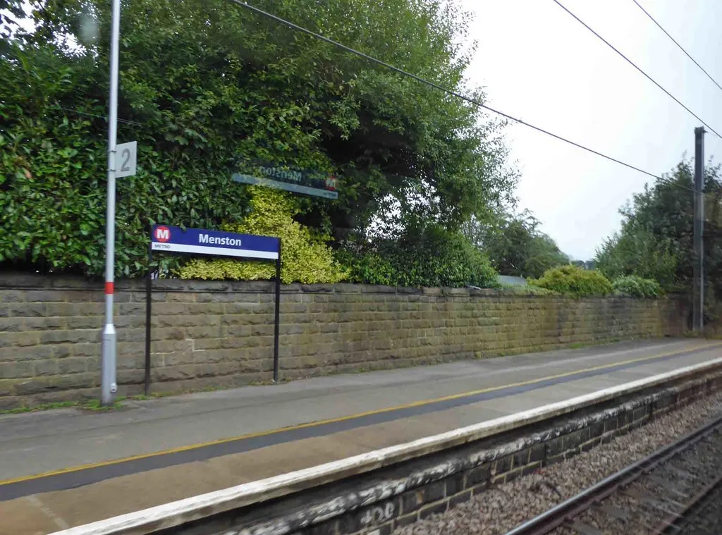Photo showing: Platform 2 Menston railway station