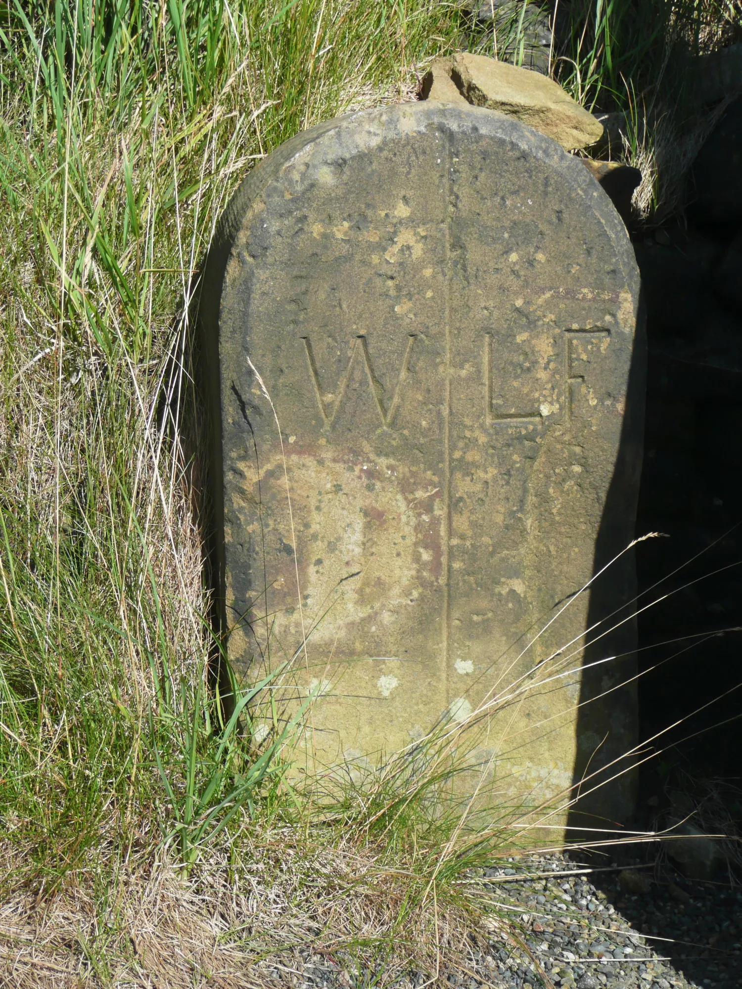 Photo showing: Boundary stone at corner of Water Hill Lane and Blackwall Lane