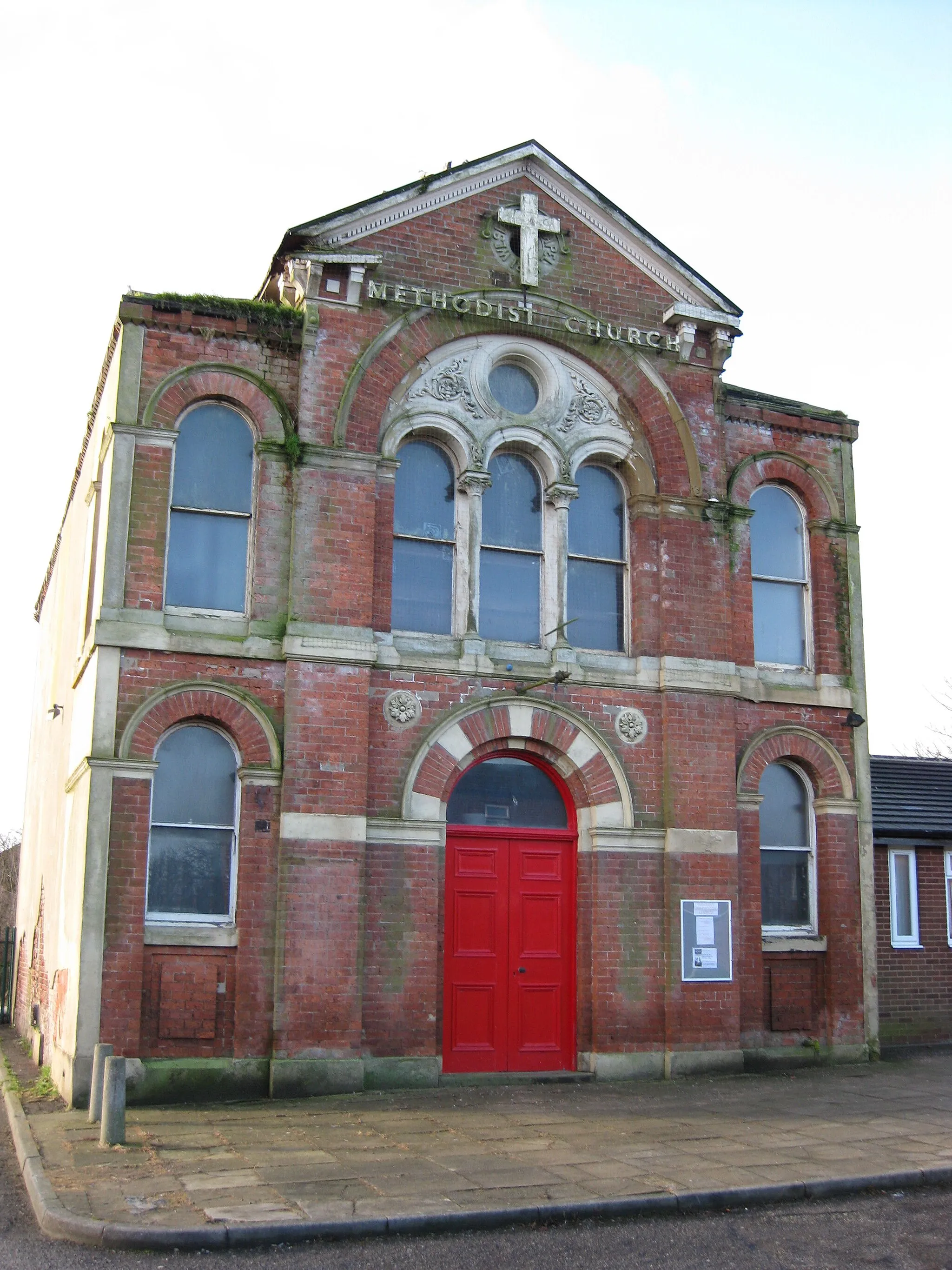 Photo showing: Methodist Church, Seacroft, Leeds LS14.  Former Wesleyan Chapel, 1874.