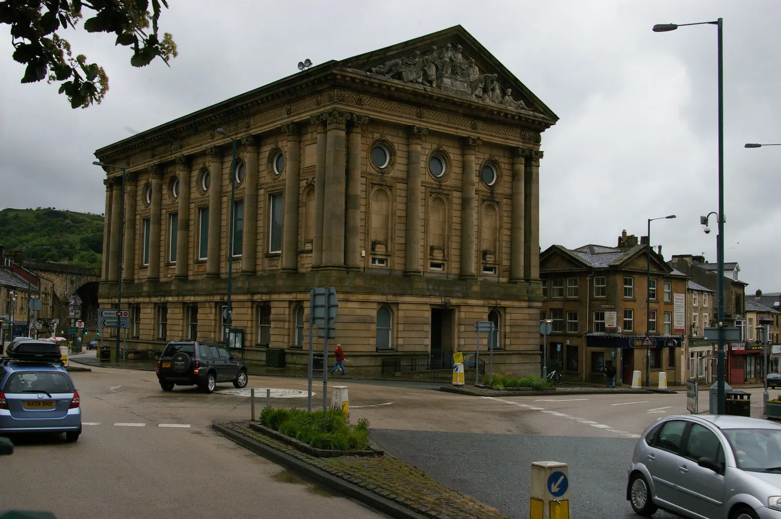Photo showing: Todmorden Town Hall