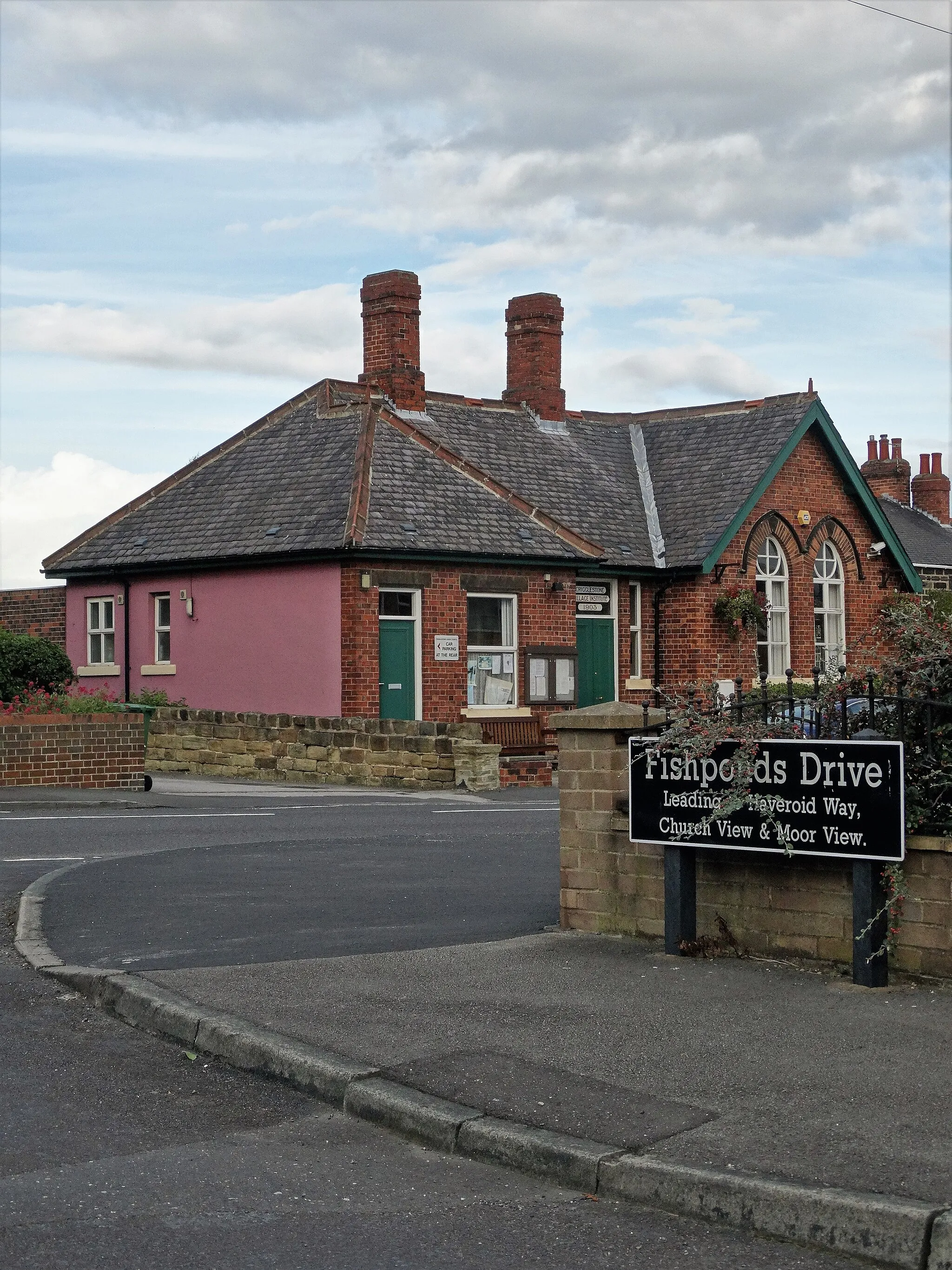 Photo showing: A view of Crigglestone Village Institute
