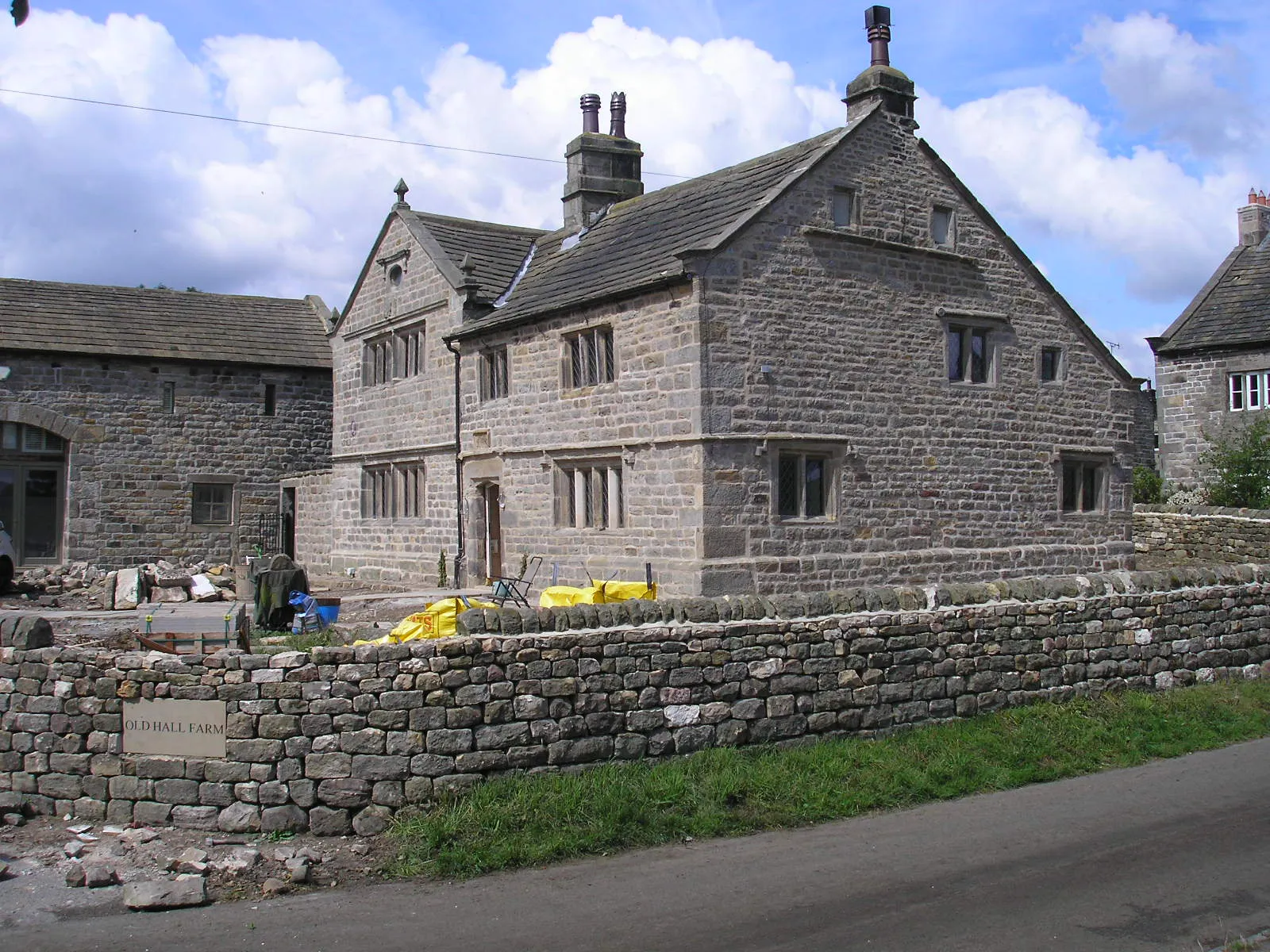 Photo showing: Old Hall Farm, Clifton