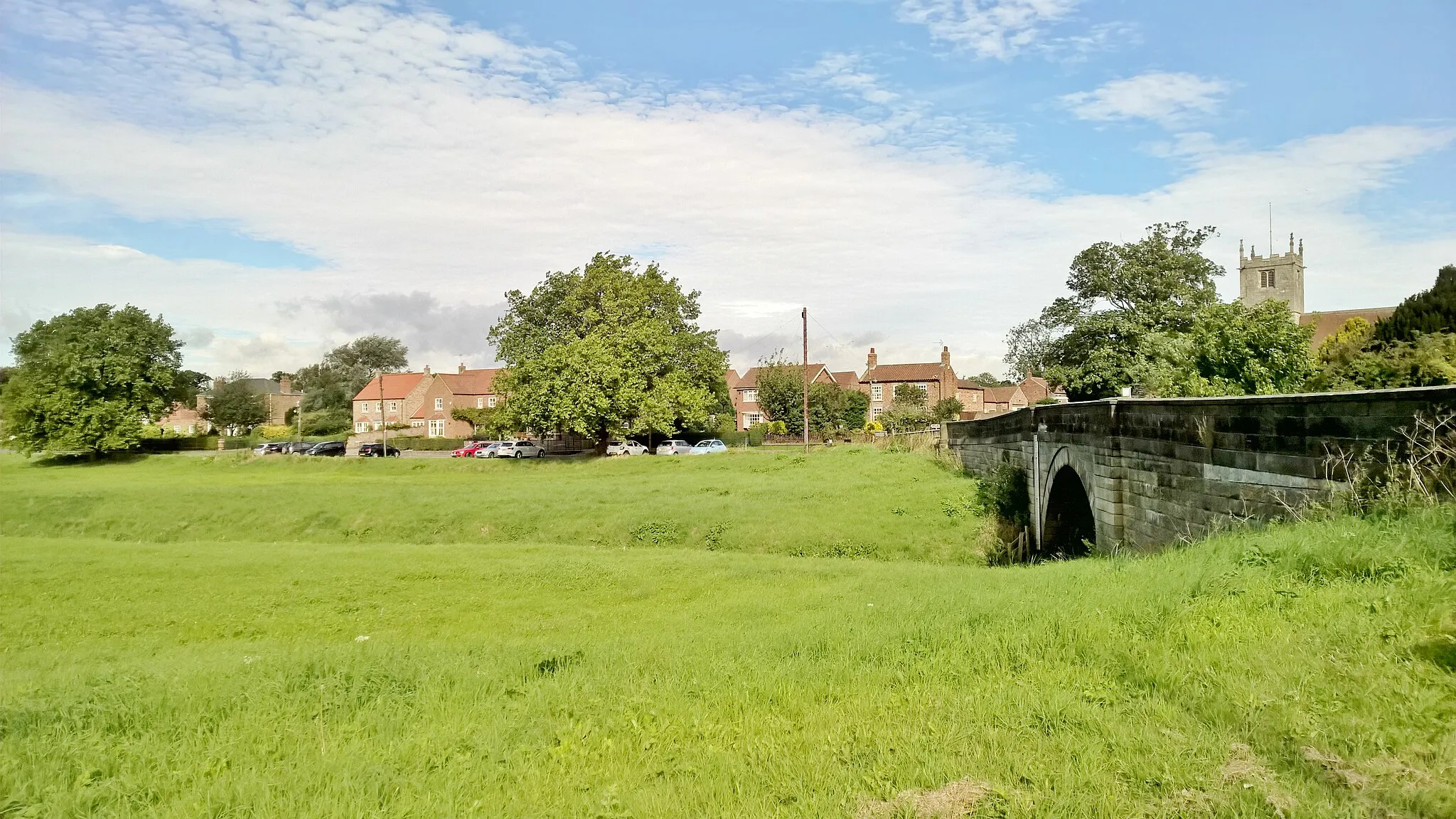 Photo showing: The Green beside the Stillingfleet Beck at Stillingfleet