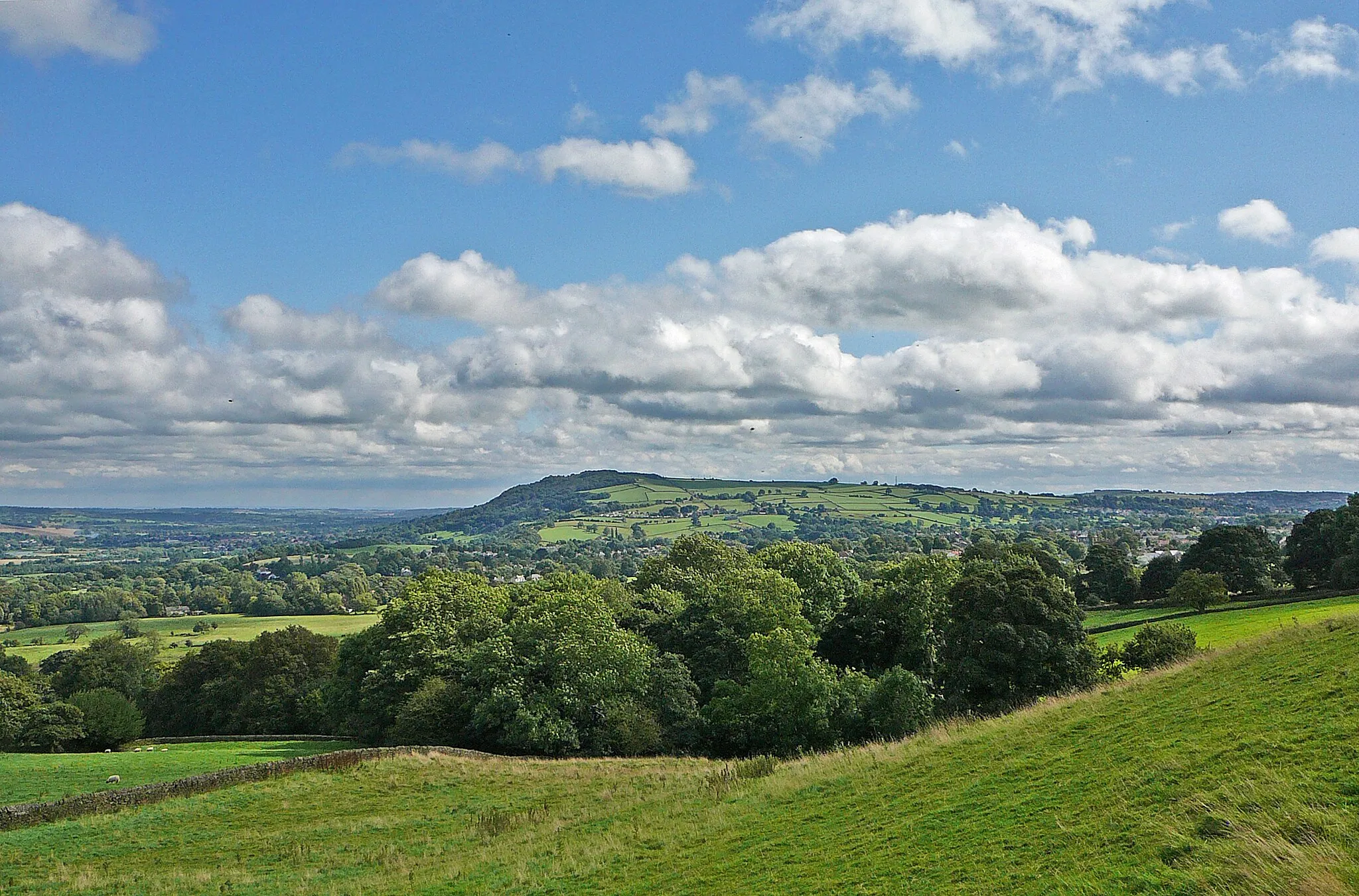 Photo showing: View from Burley Woodhead 2