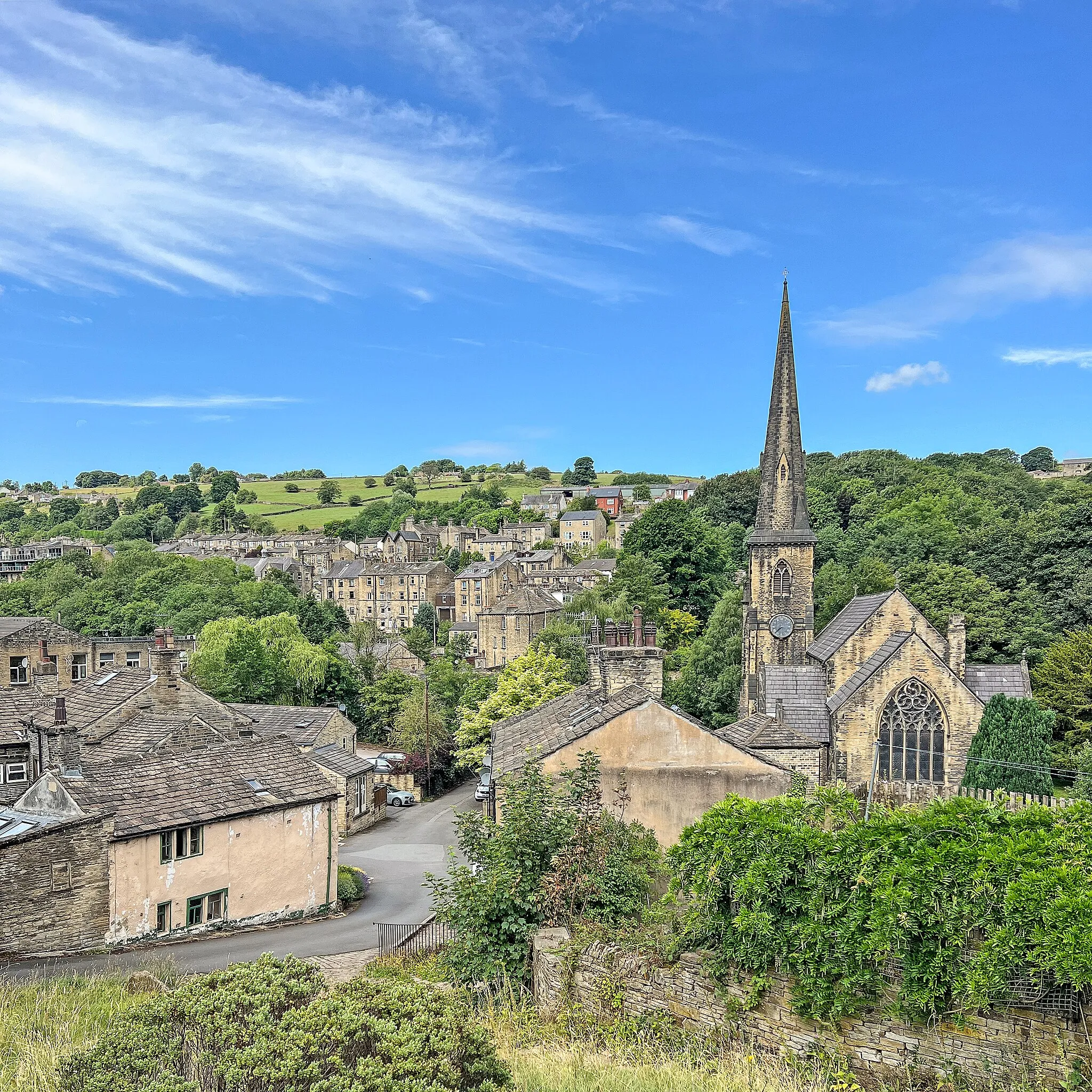 Photo showing: Ripponden