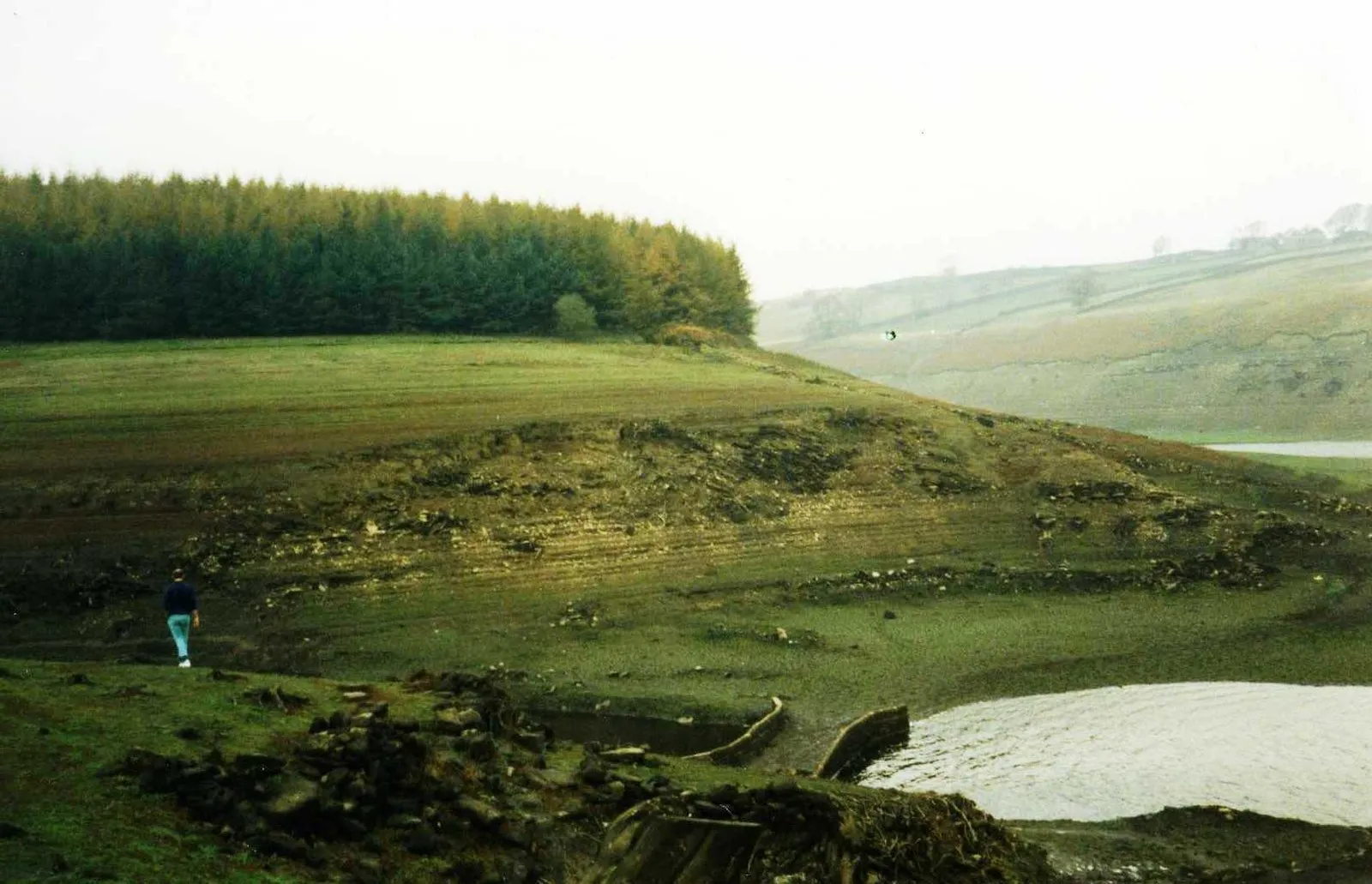 Photo showing: The Ruins of West End Village, Thruscross Reservoir 1990