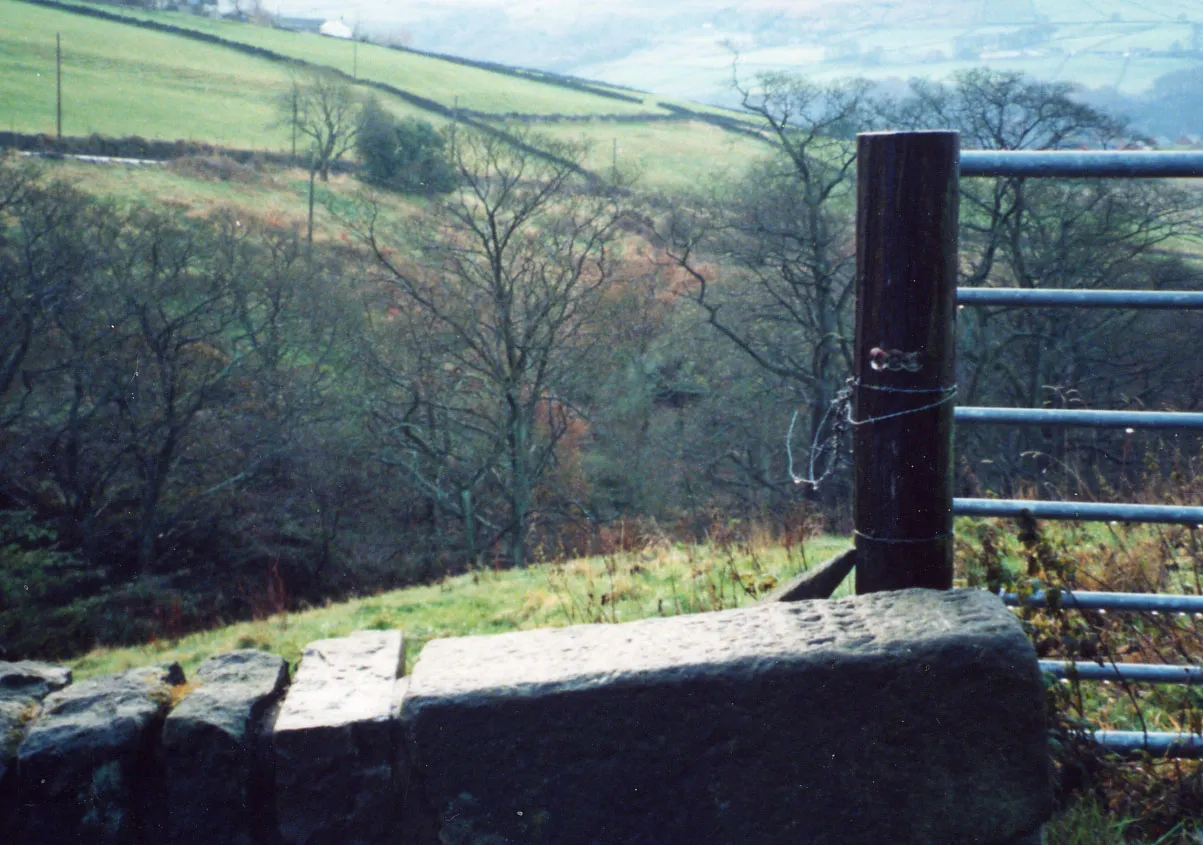 Photo showing: Old Guide Stone by Walker Lane, Hebden Royd Parish