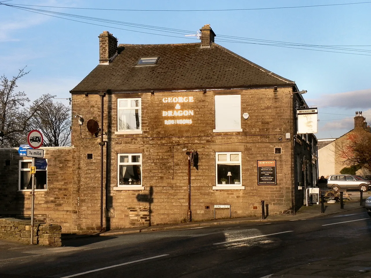 Photo showing: George and Dragon