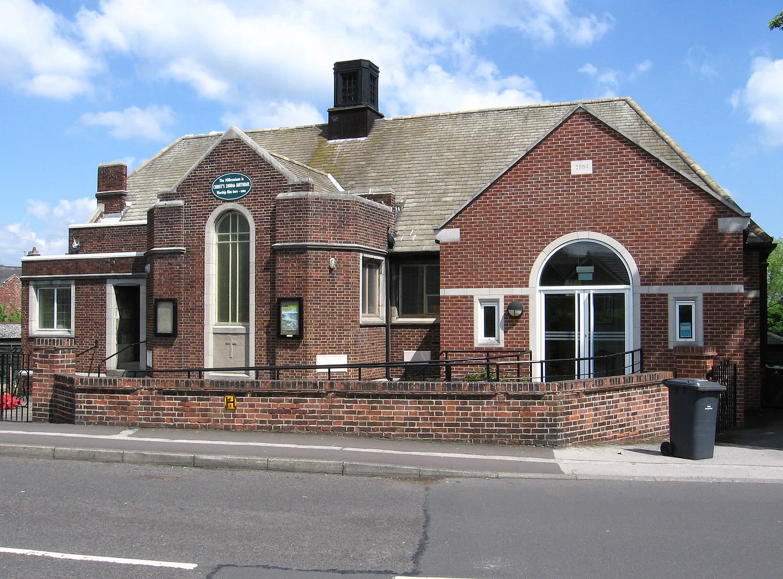 Photo showing: Wombwell - Methodist Church and Hall