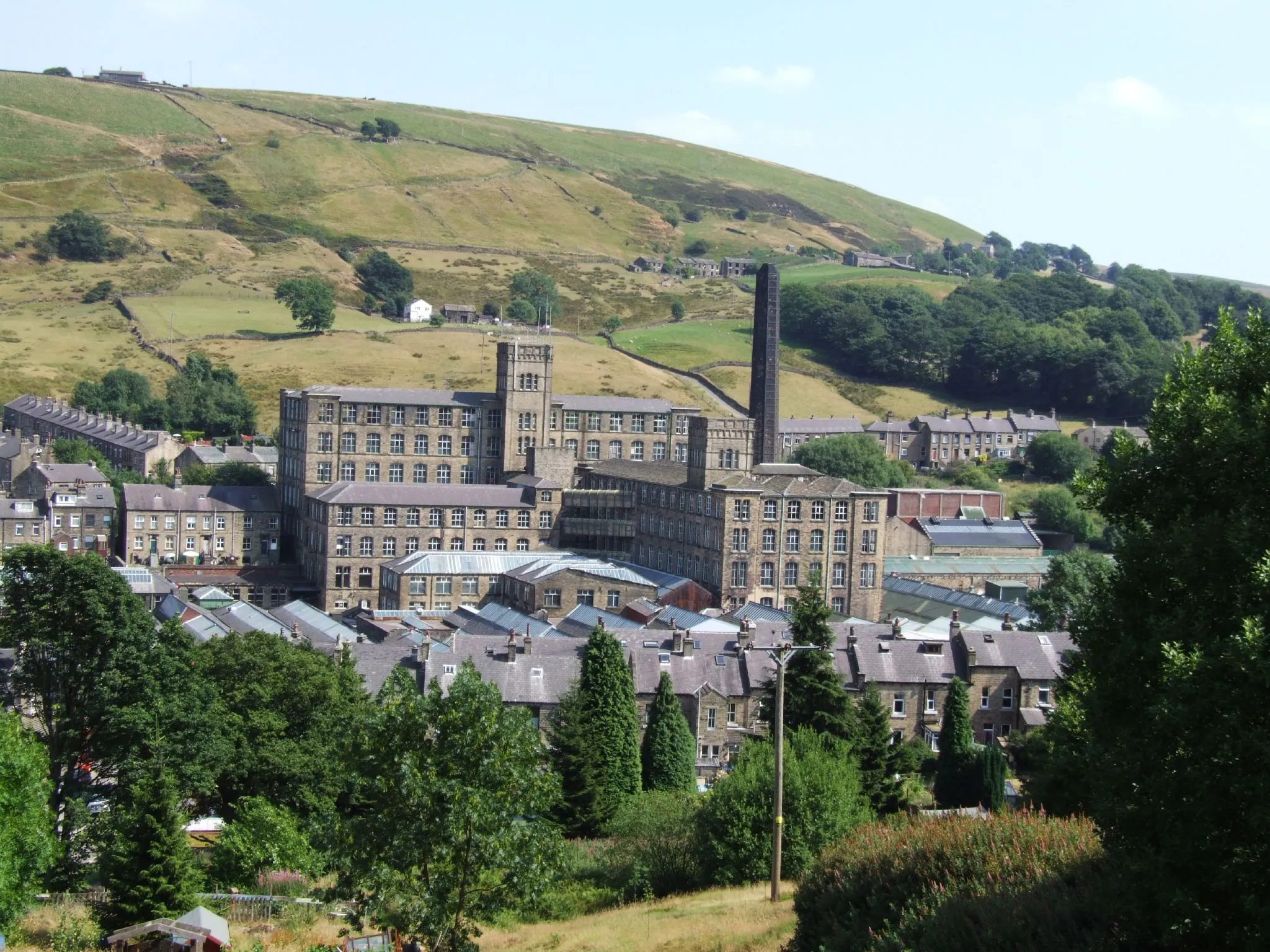 Photo showing: Mill at Marsden, West Yorkshire