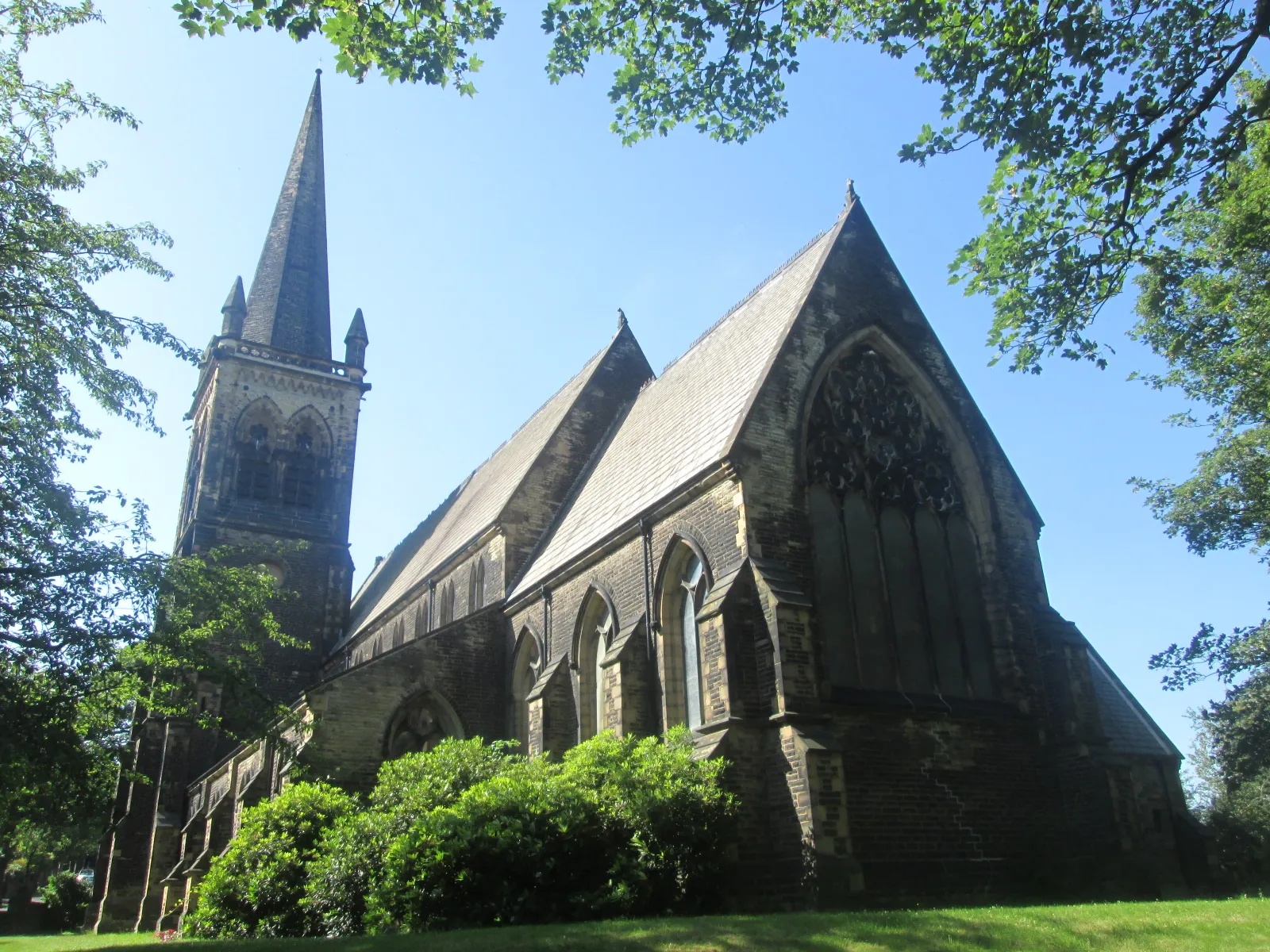 Photo showing: Photograph of St Thomas' Church, Batley, Kirklees, West Yorkshire, England
