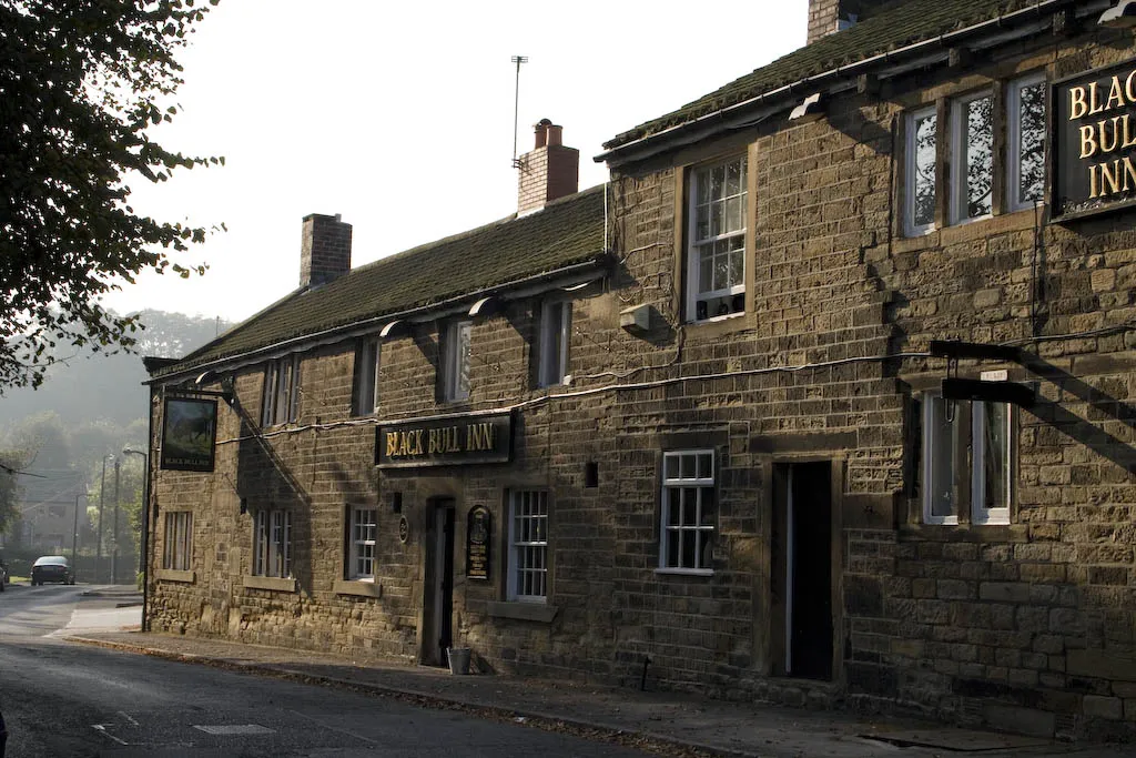 Photo showing: The Black Bull Pub, Birstall West Yorkshire