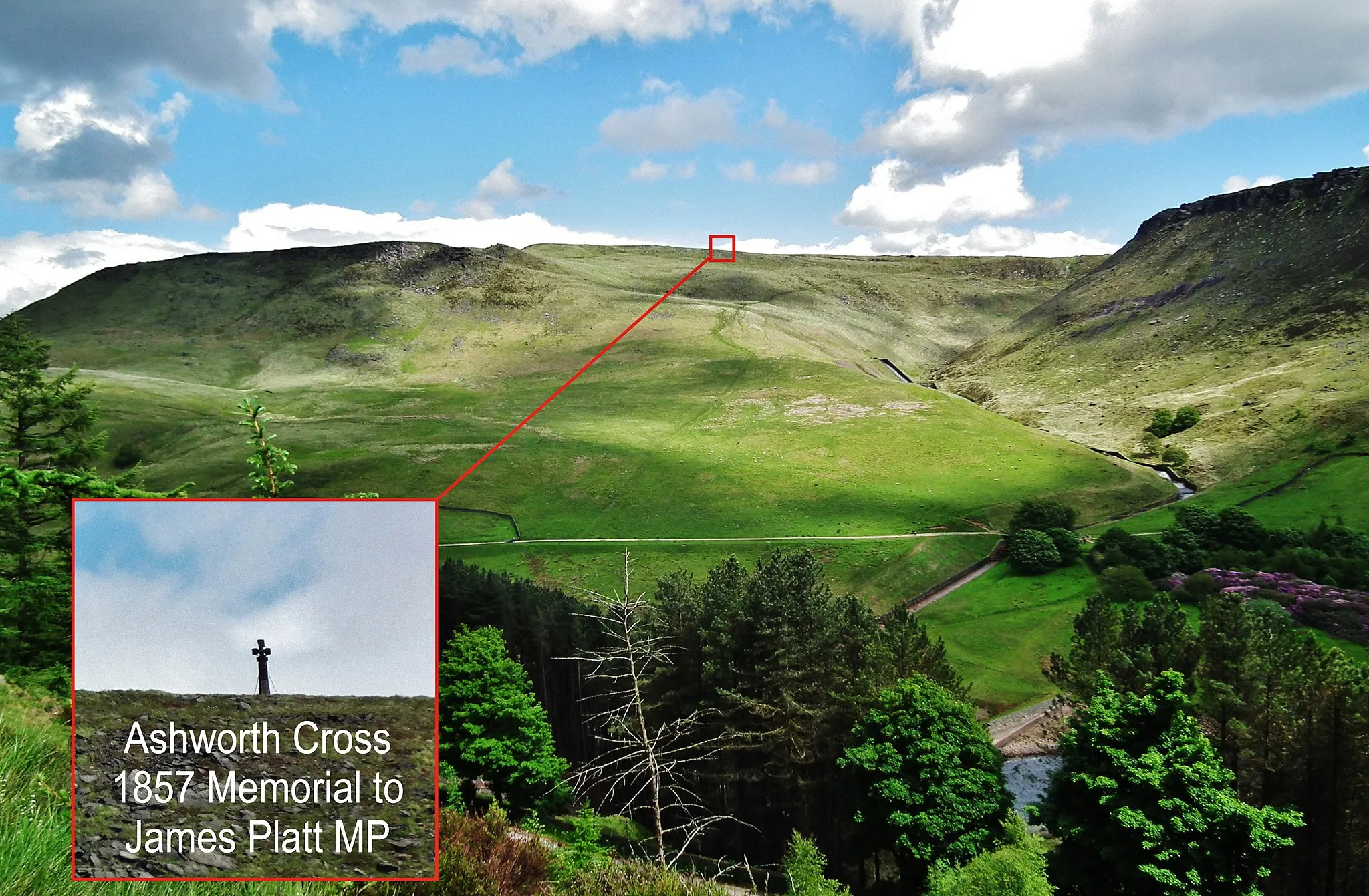 Photo showing: The Ashworth Cross, above the 'Ashway Gap', overlooking Dovestone reservoir
is a memorial to James Platt, the MP for Oldham, who "was killed there by an accidental discharge of his own gun" in 1857.