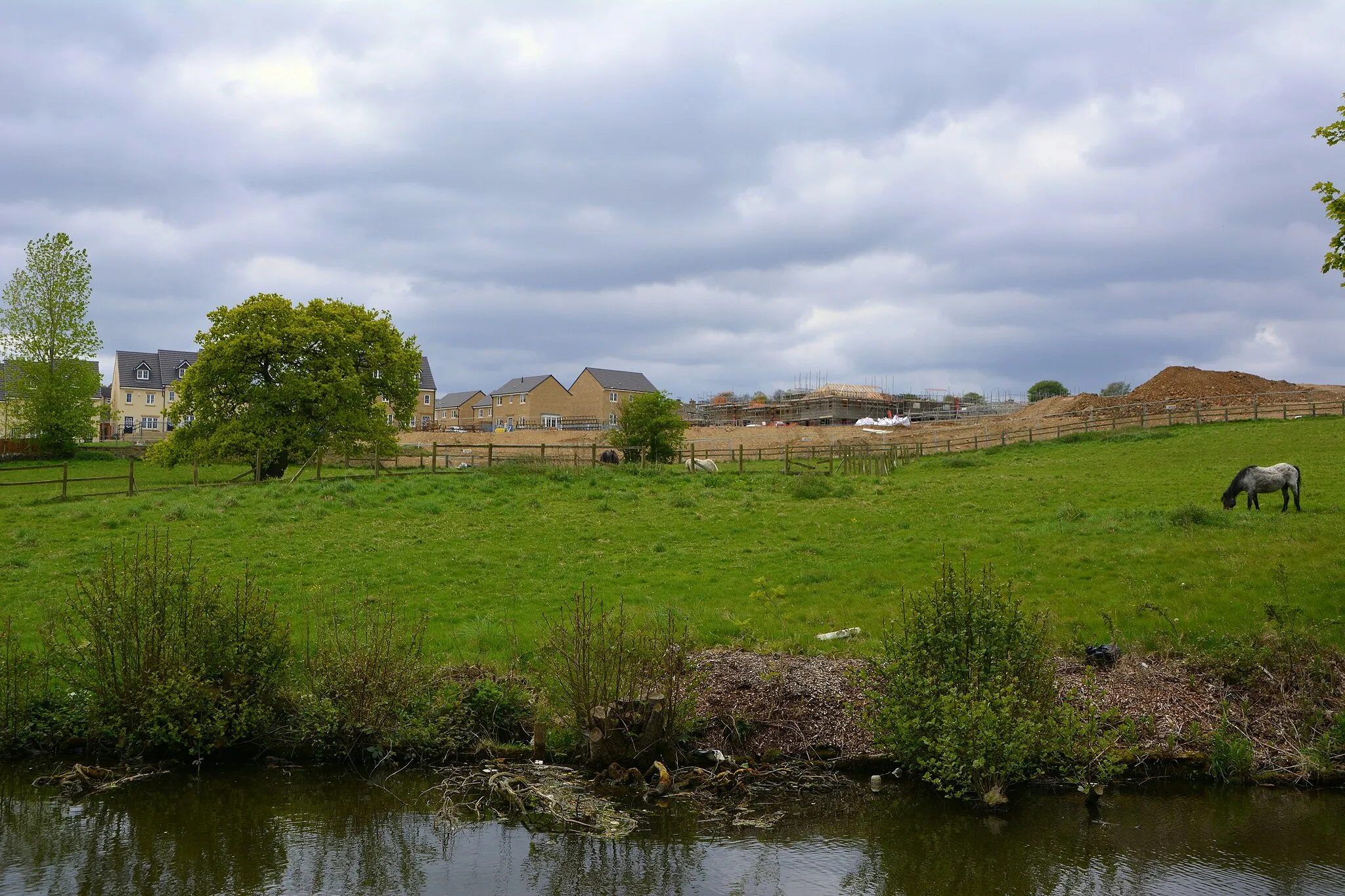 Photo showing: Apperley Bridge to Esholt