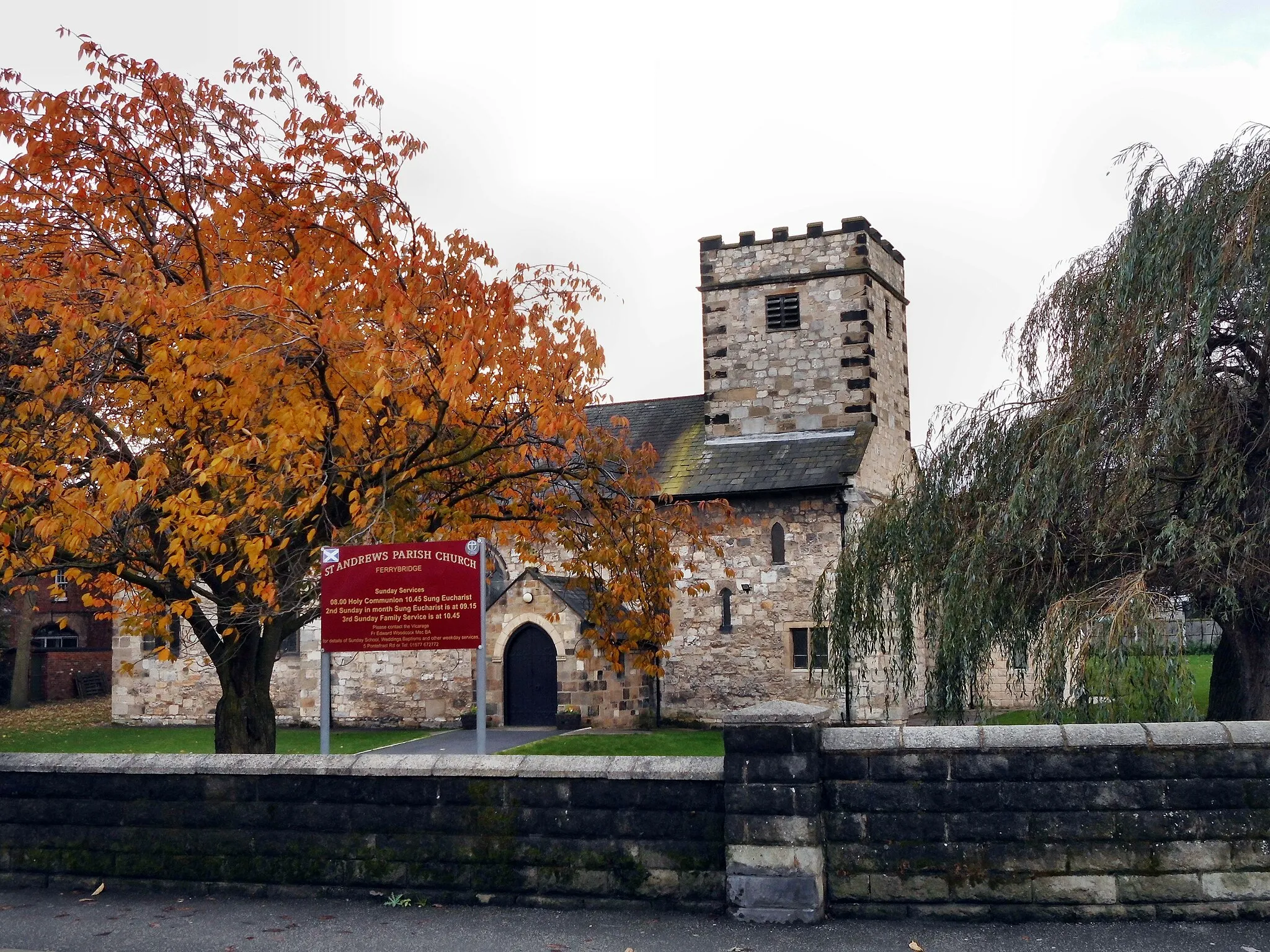 Photo showing: St Andrews church Ferrybridge