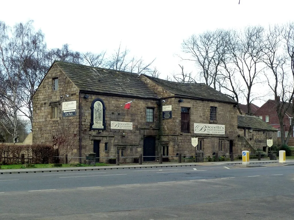 Photo showing: Photograph of the former Priory Mill, Monk Bretton, South Yorkshire, England