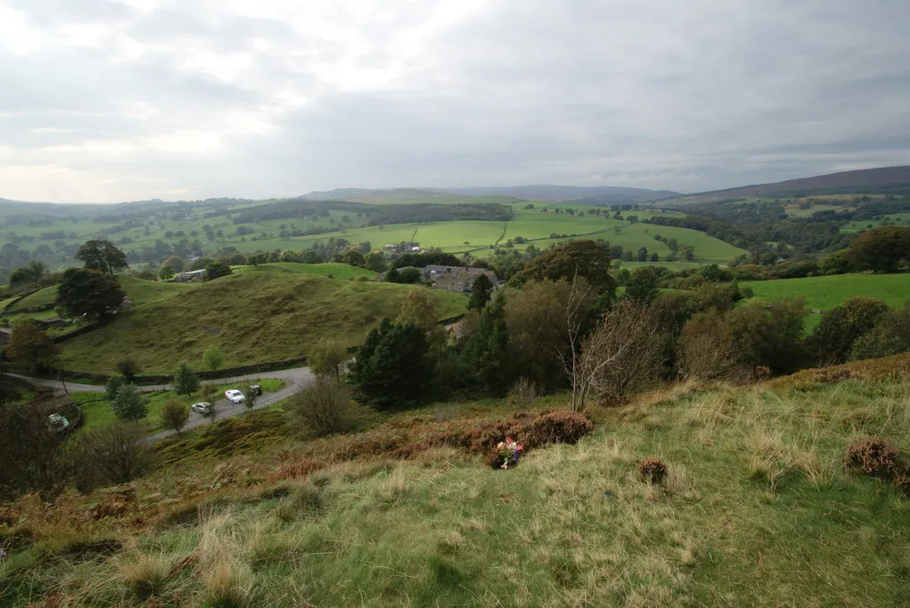 Photo showing: Back O' th' Hill farm from Storiths Crag