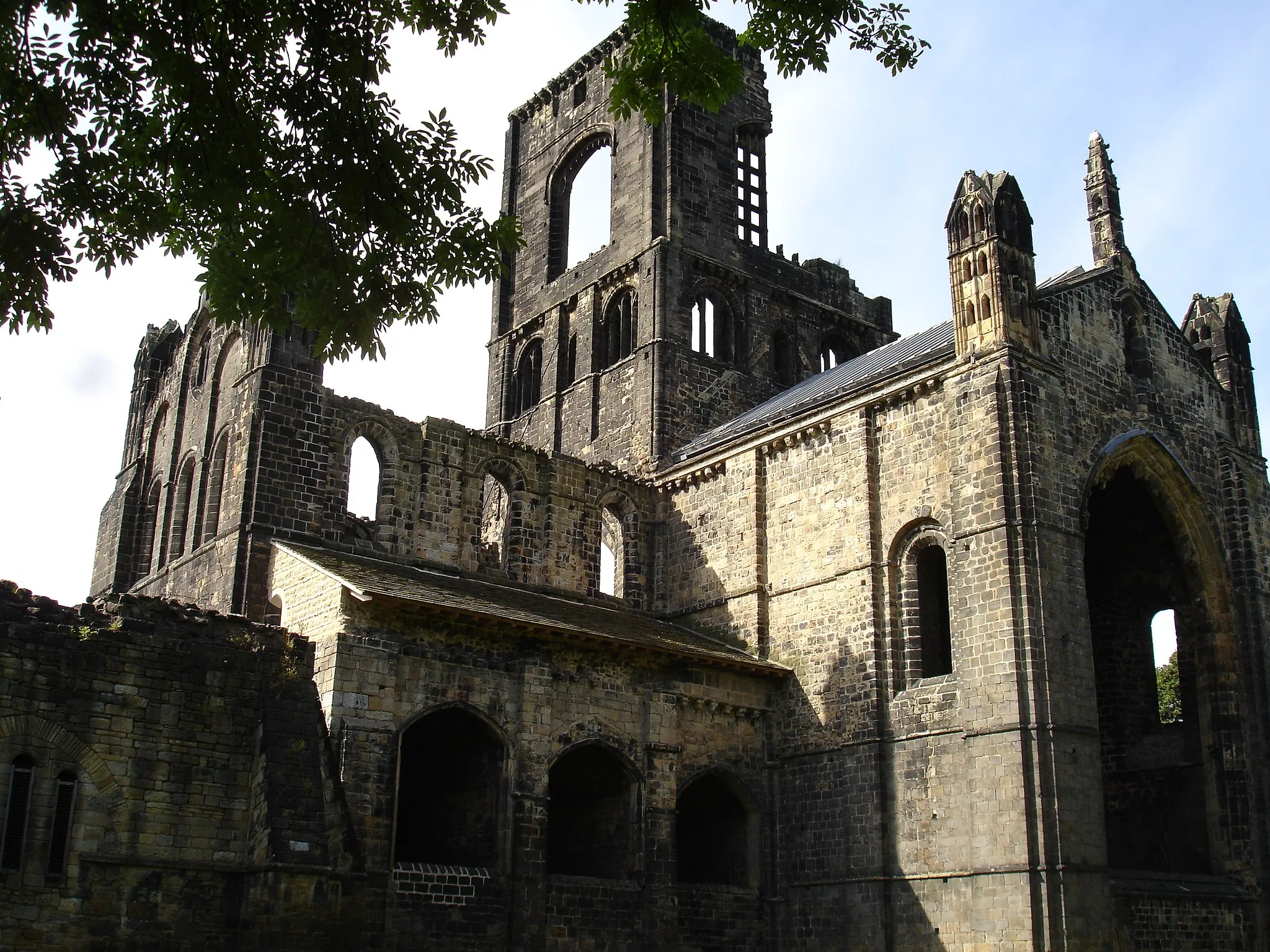Photo showing: Photograph of Kirkstall Abbey, Leeds, West Yorkshire, England