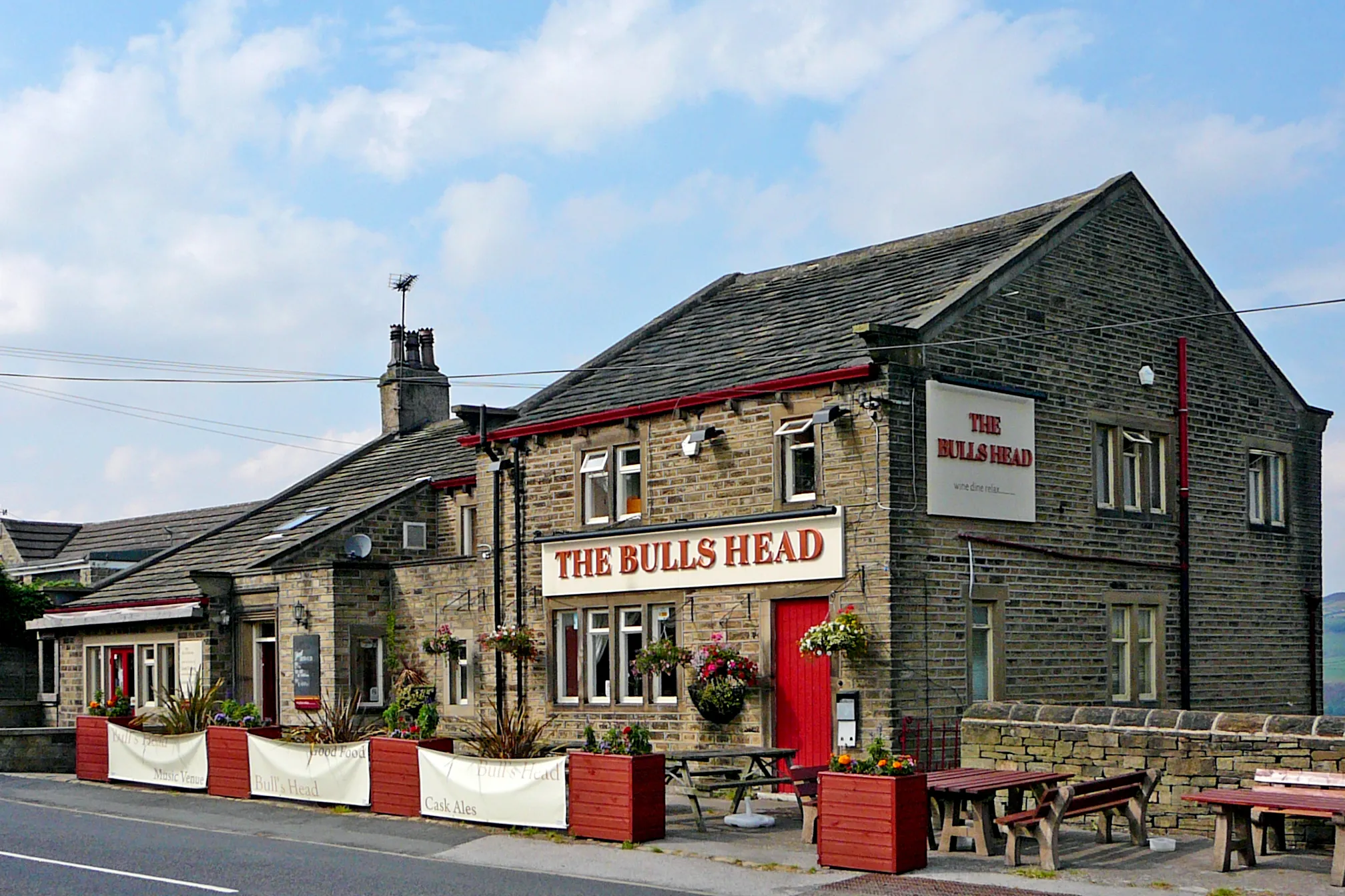 Photo showing: Bull's Head, Blackmoorfoot